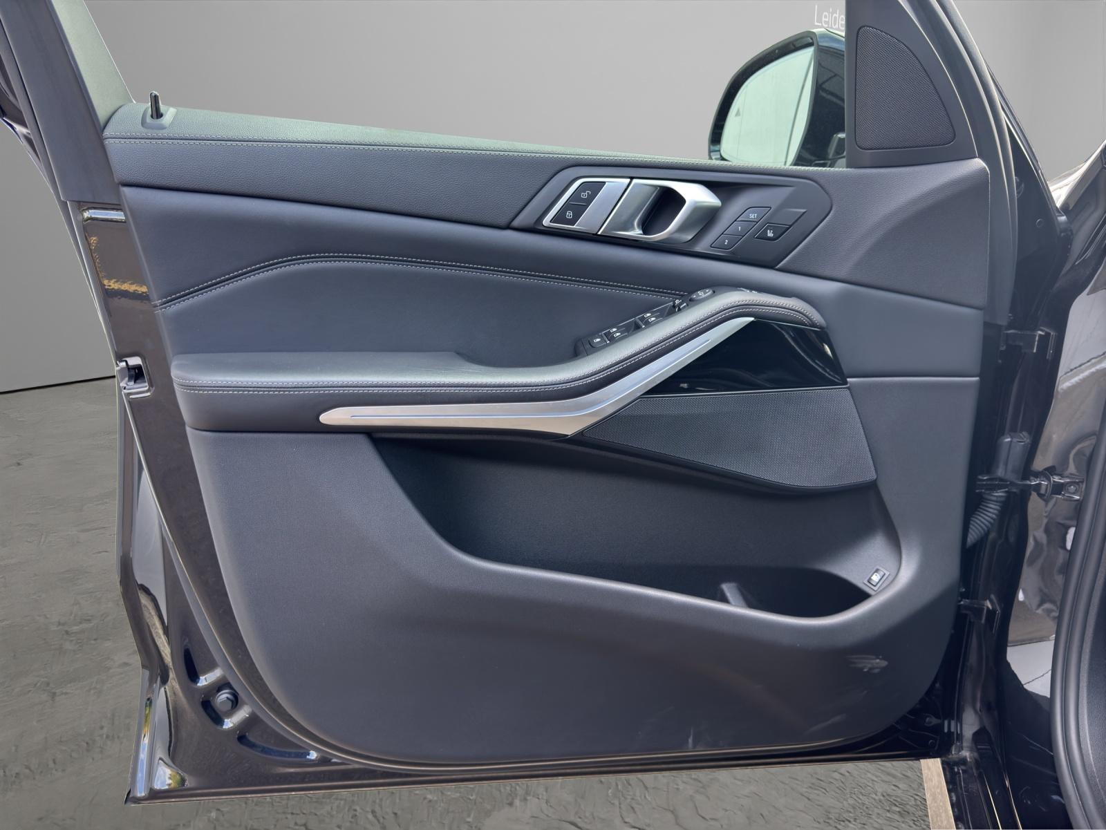 BMW X5 45e xDrive SAG-image-12