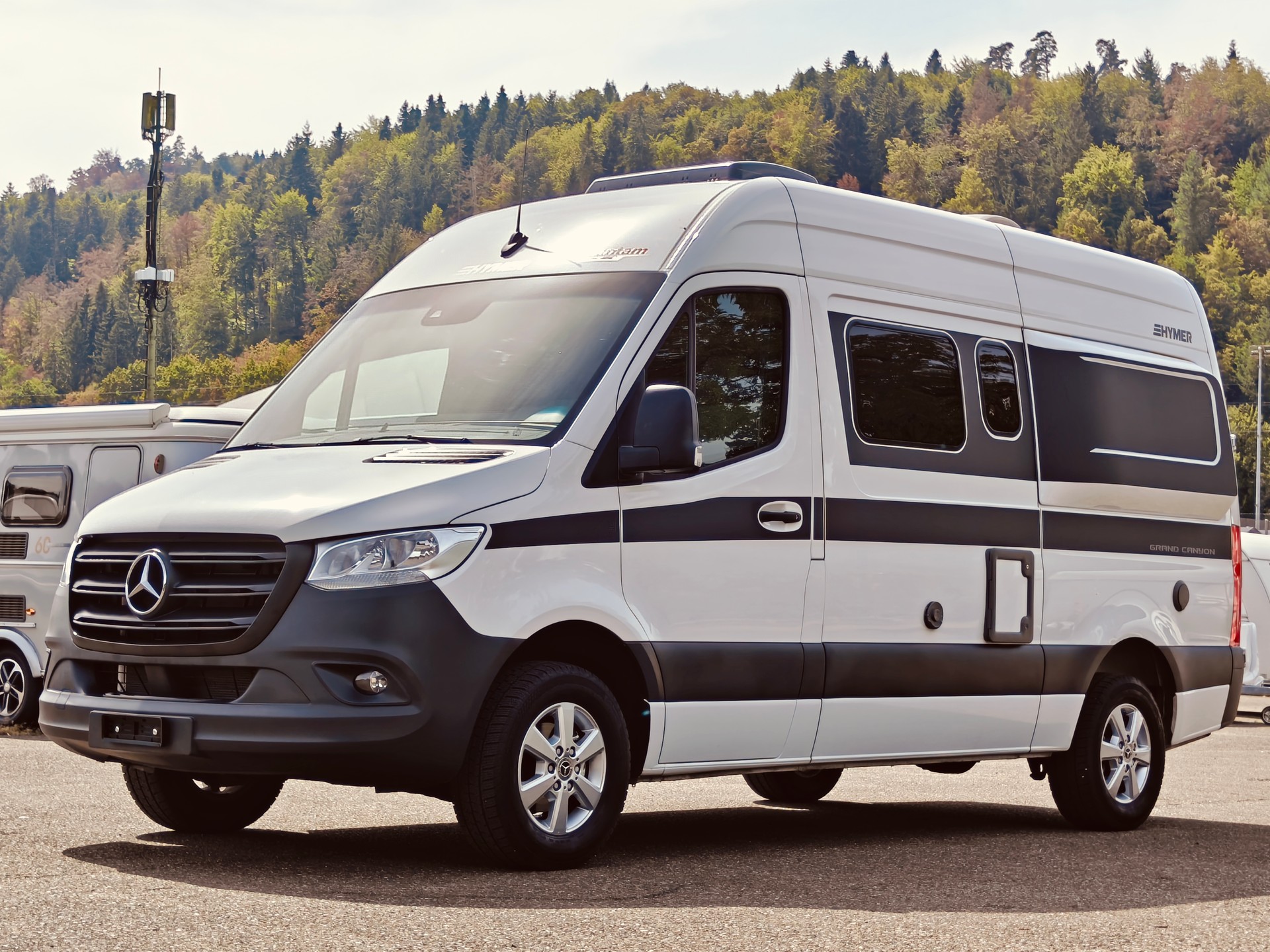 HYMER Grand Canyon S 600 -- Automat -- Neuwertig-image-0