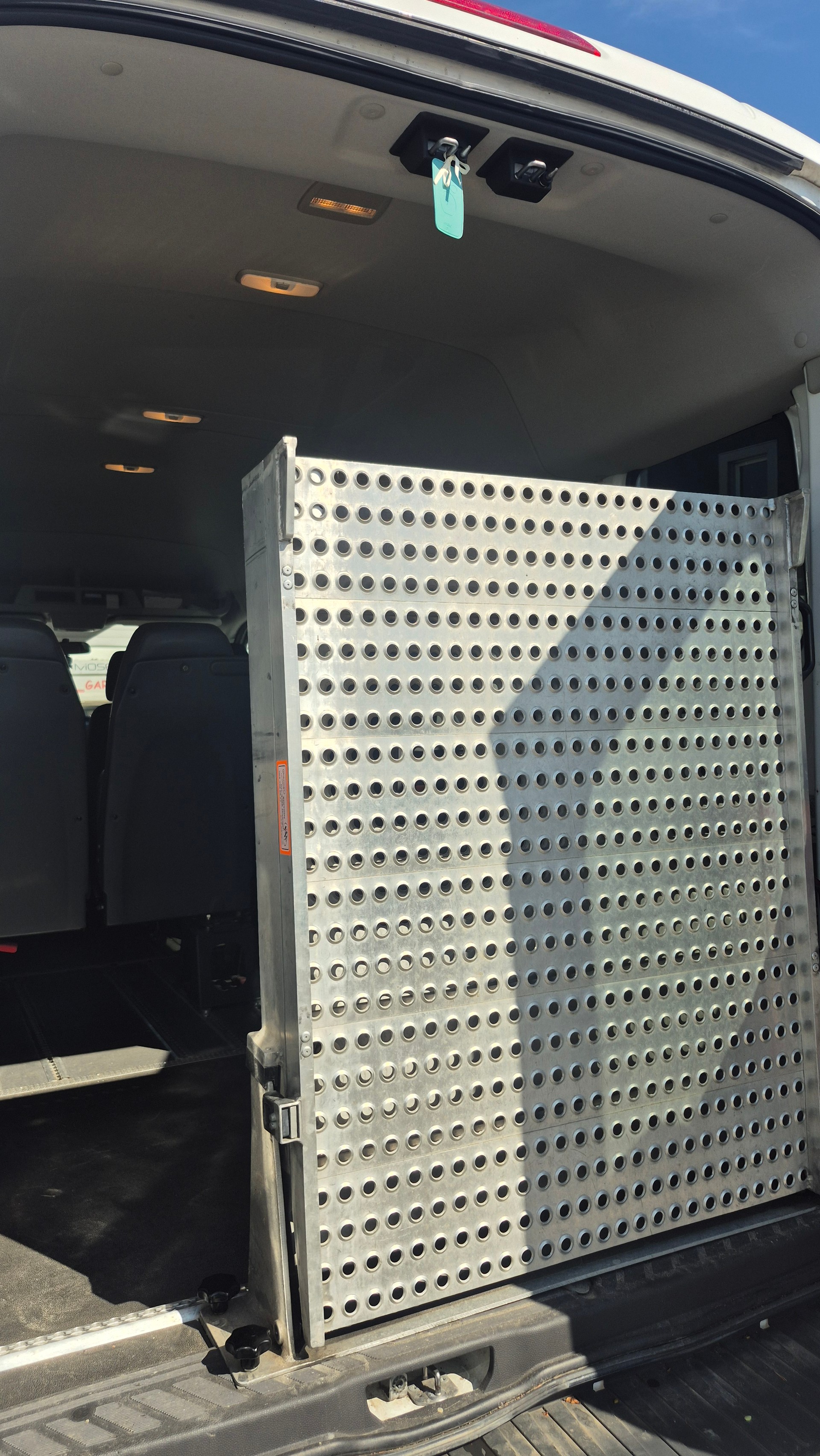 FORD Transit Combi 350 L3 Ambiente FWD-image-11
