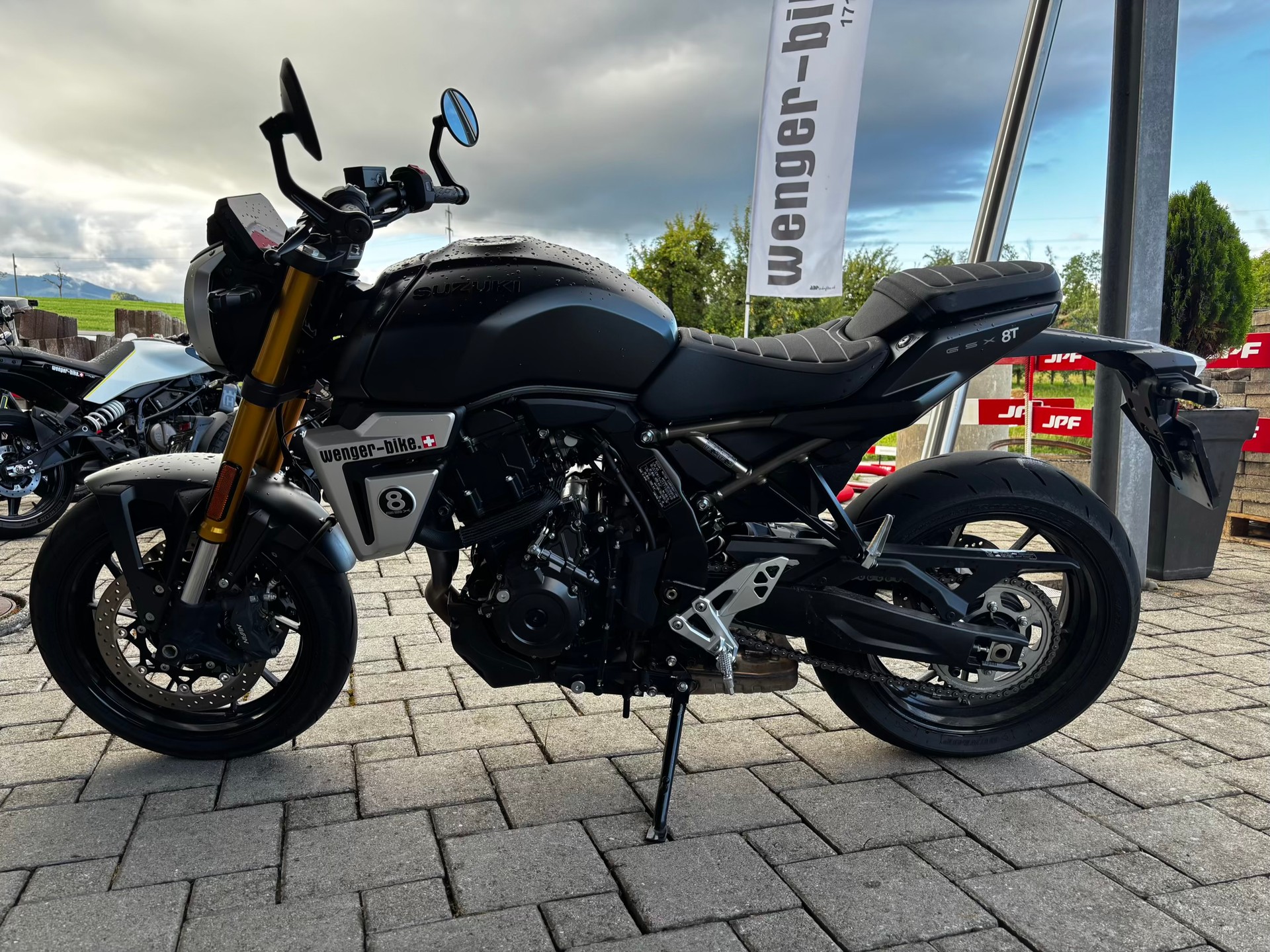 SUZUKI GSX-8T-image-1