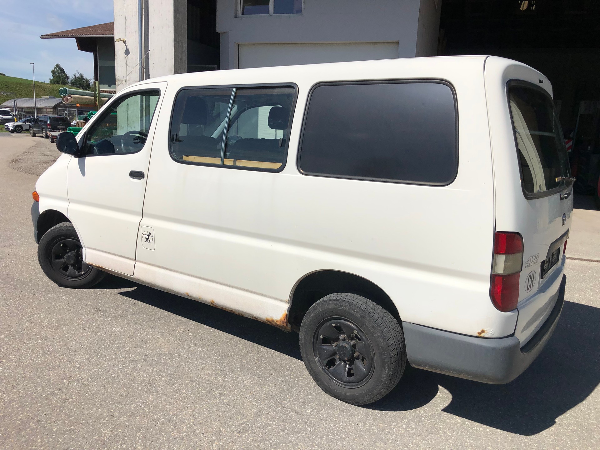 TOYOTA Hiace 2.7 Van 4x4-image-4