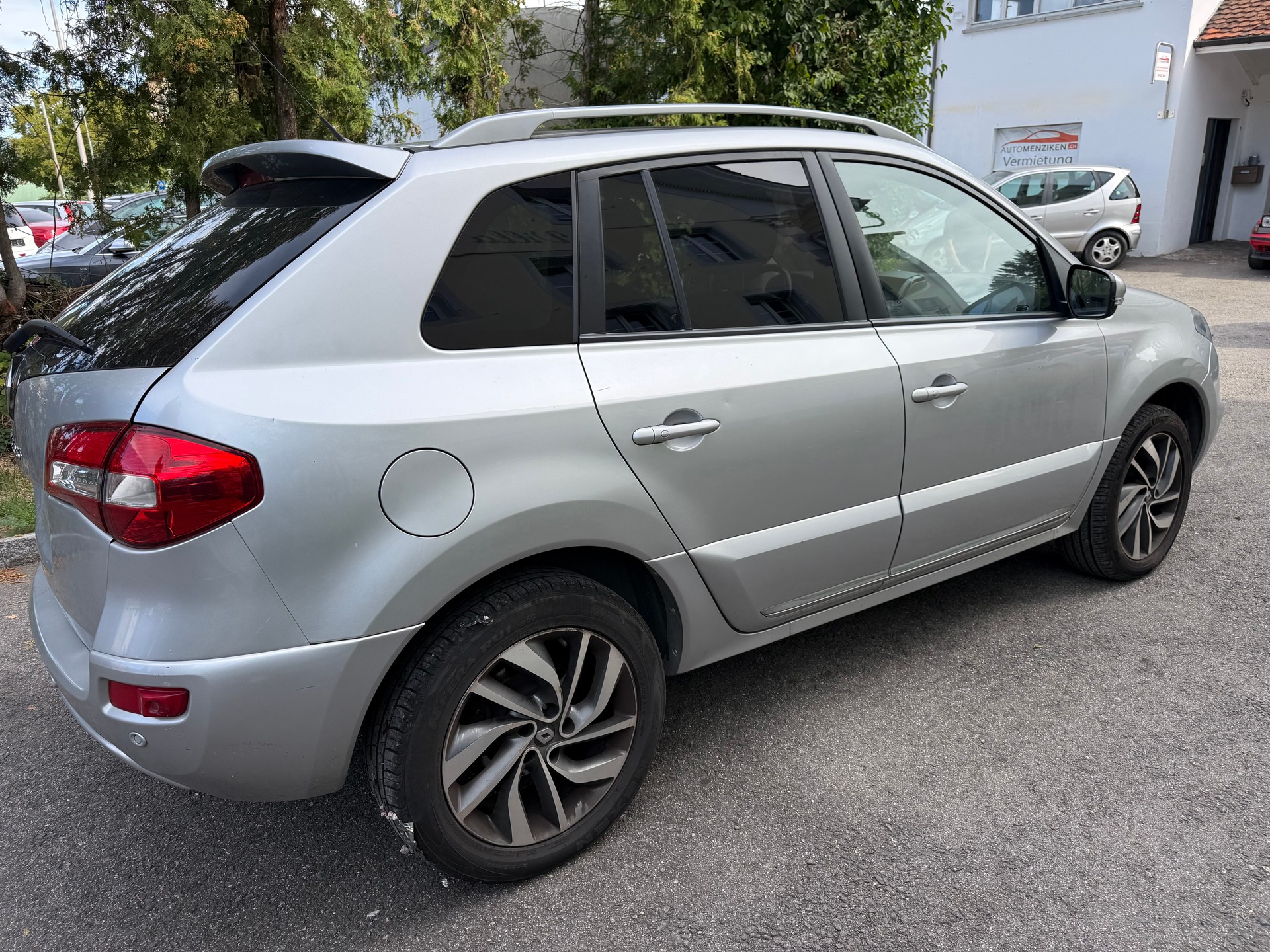 RENAULT Koleos 2.0 dCi Exception 4x4 Automatic-image-5