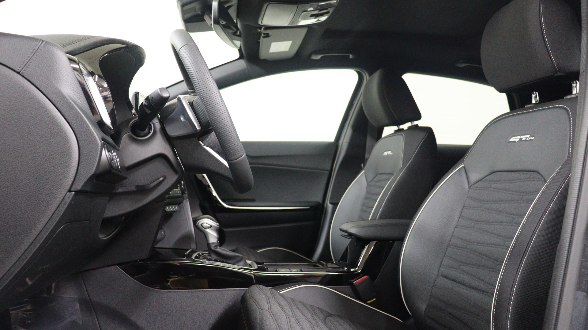 KIA Ceed 1.5 T-GDi MHEV GT-Line-image-2