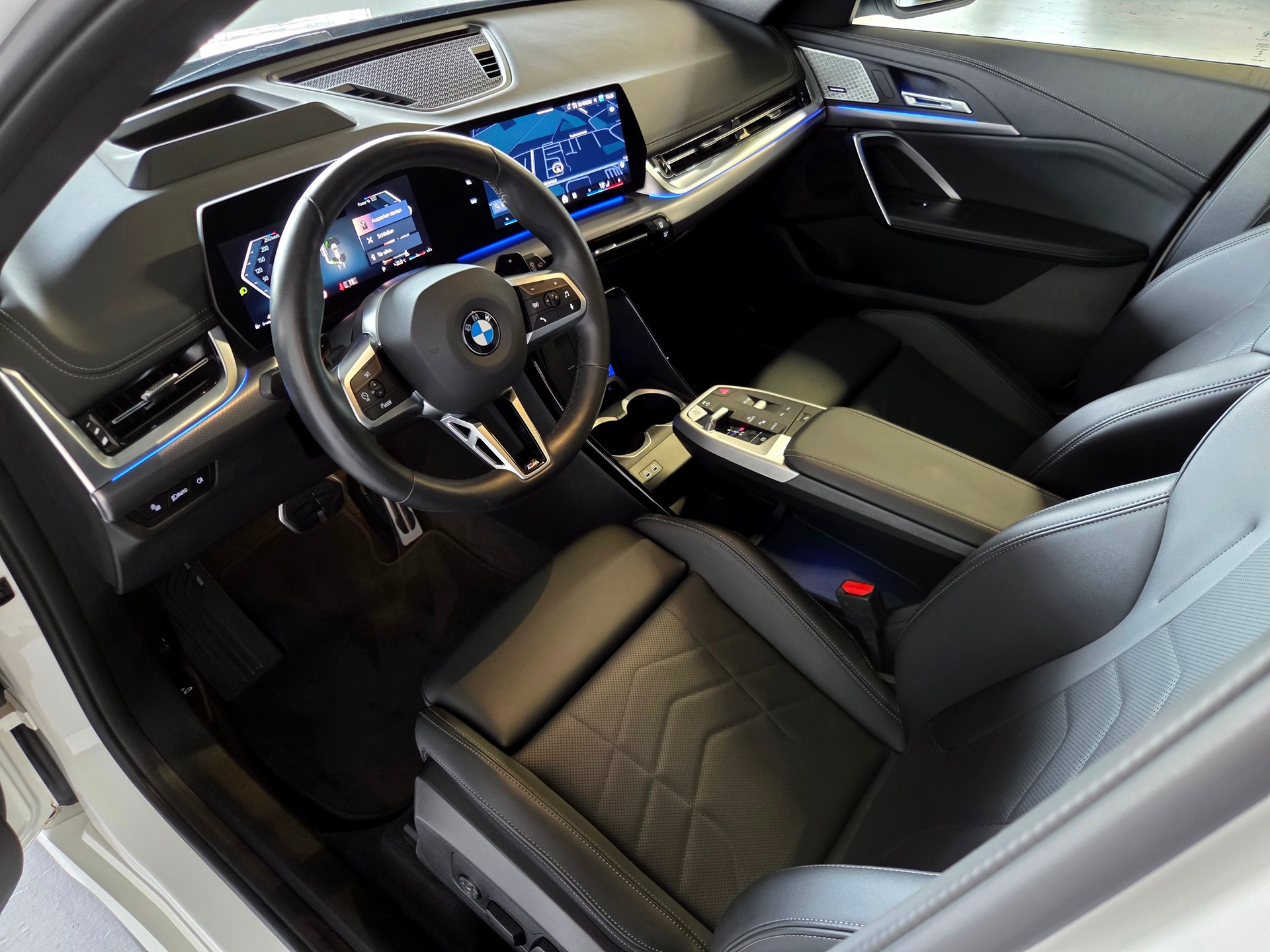BMW X1 23i xDrive M-Sport-image-9