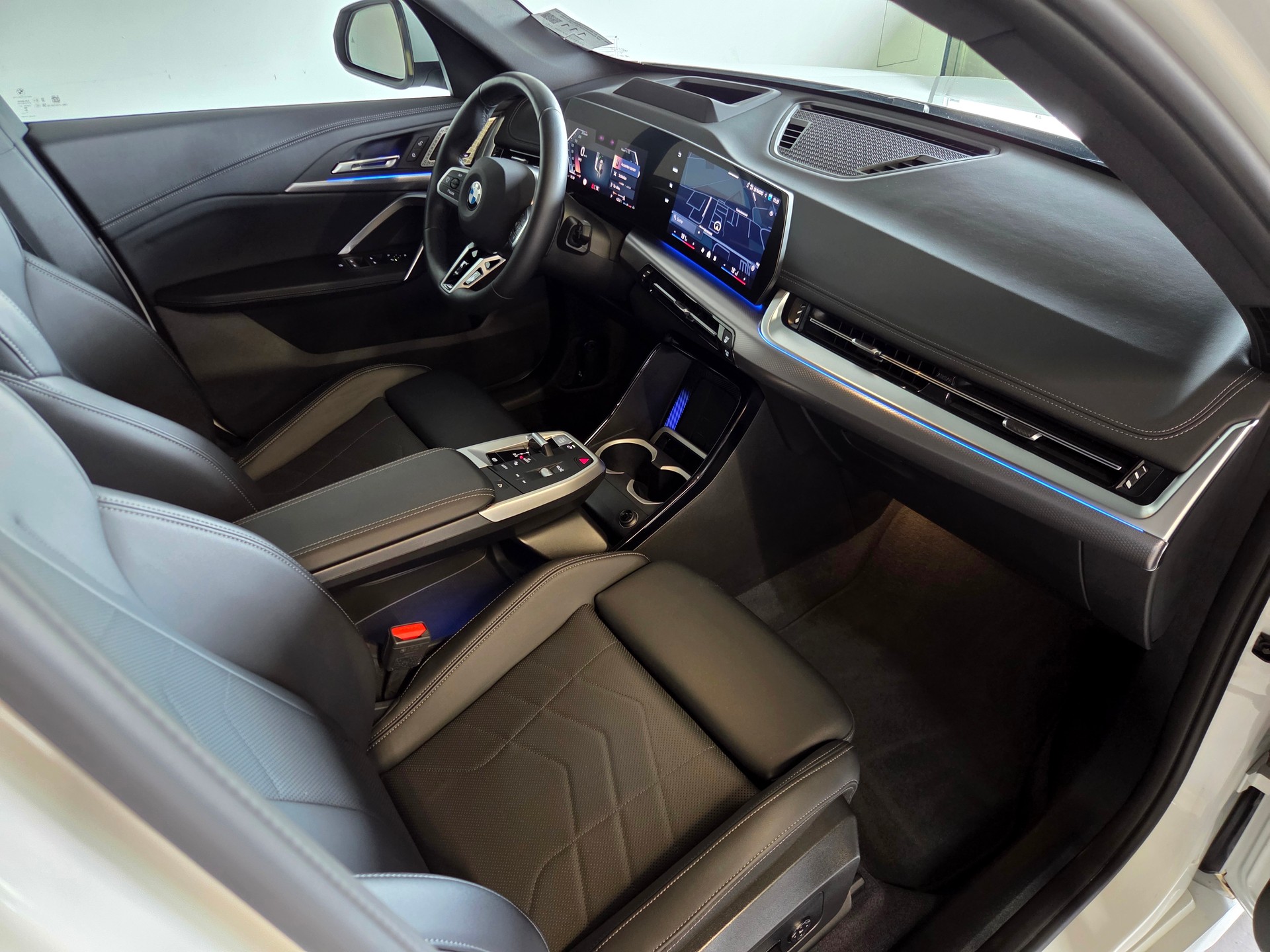 BMW X1 23i xDrive M-Sport-image-16