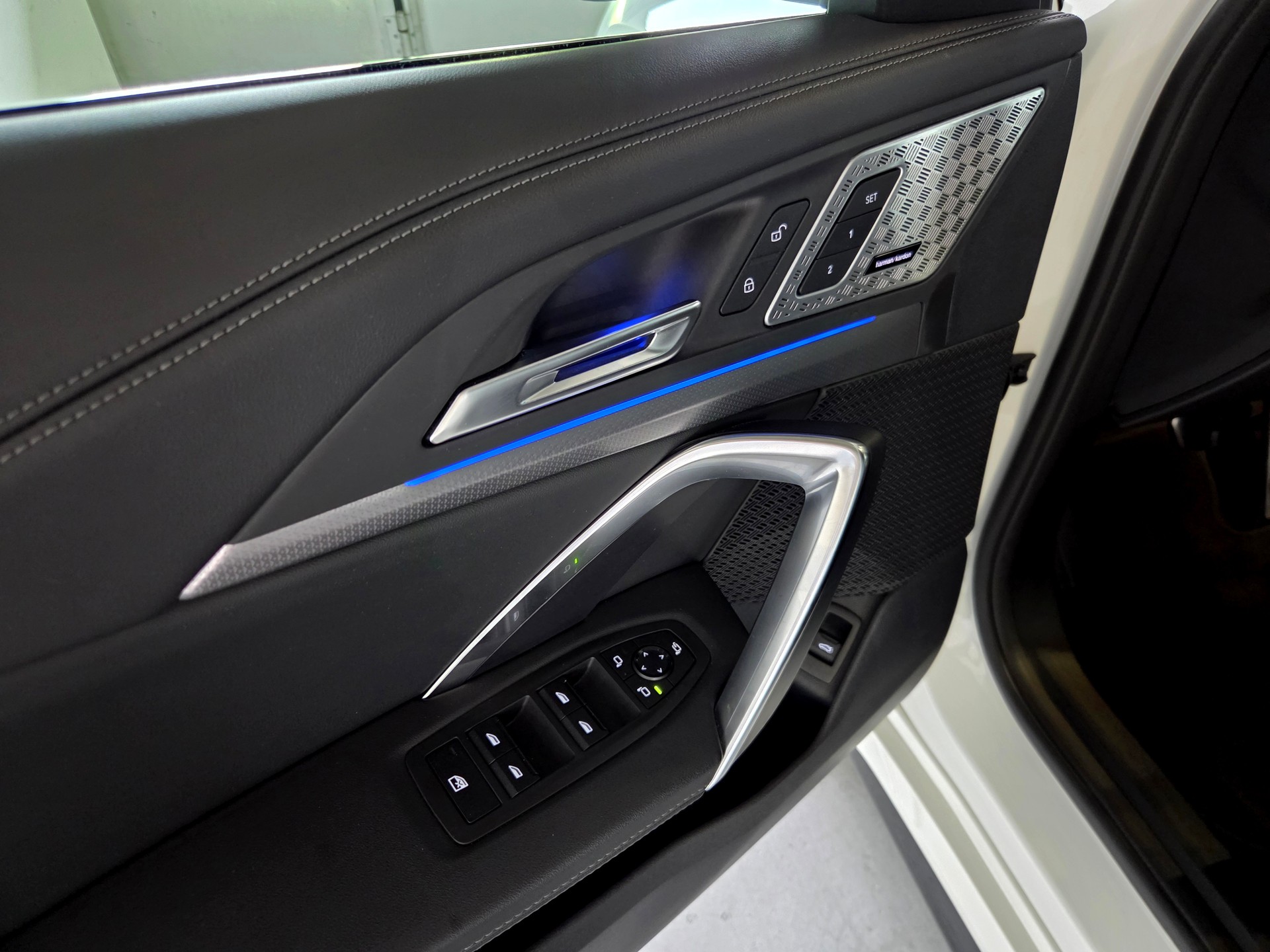 BMW X1 23i xDrive M-Sport-image-13