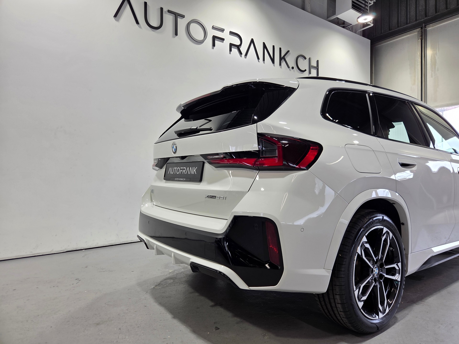 BMW X1 23i xDrive M-Sport-image-7