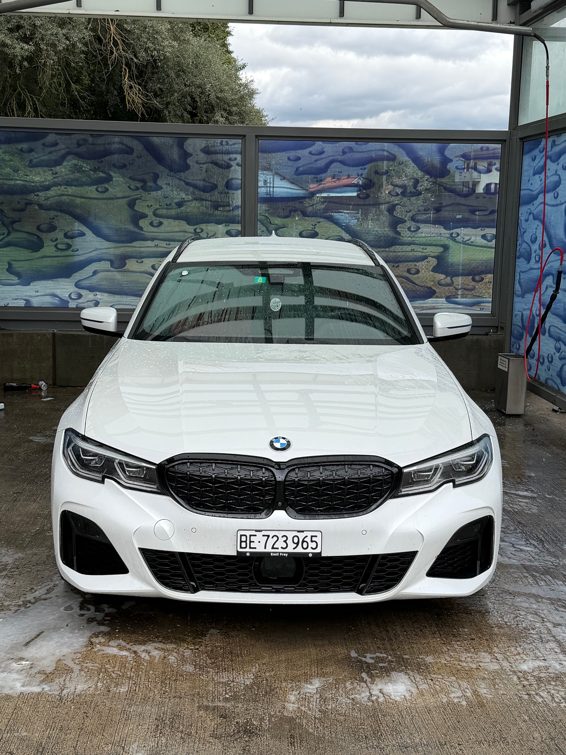 BMW M340i xDrive Touring-image-0