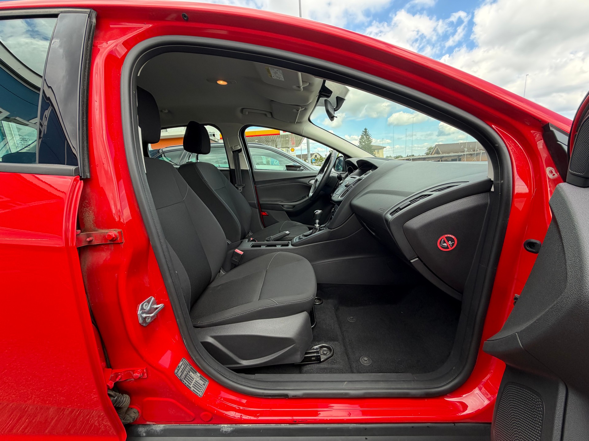 FORD Focus 1.0 SCTi Trend-image-6