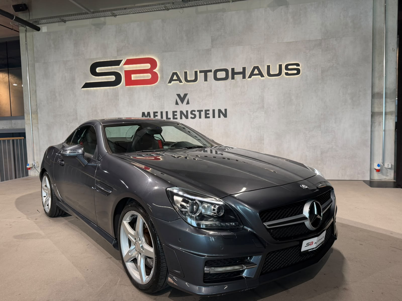 MERCEDES-BENZ SLK 350 7G-Tronic-showroom-element-3