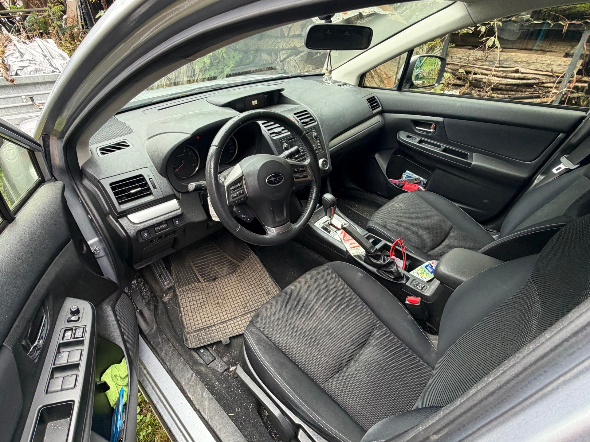 SUBARU XV 2.0 Swiss Three AWD CVT-image-4