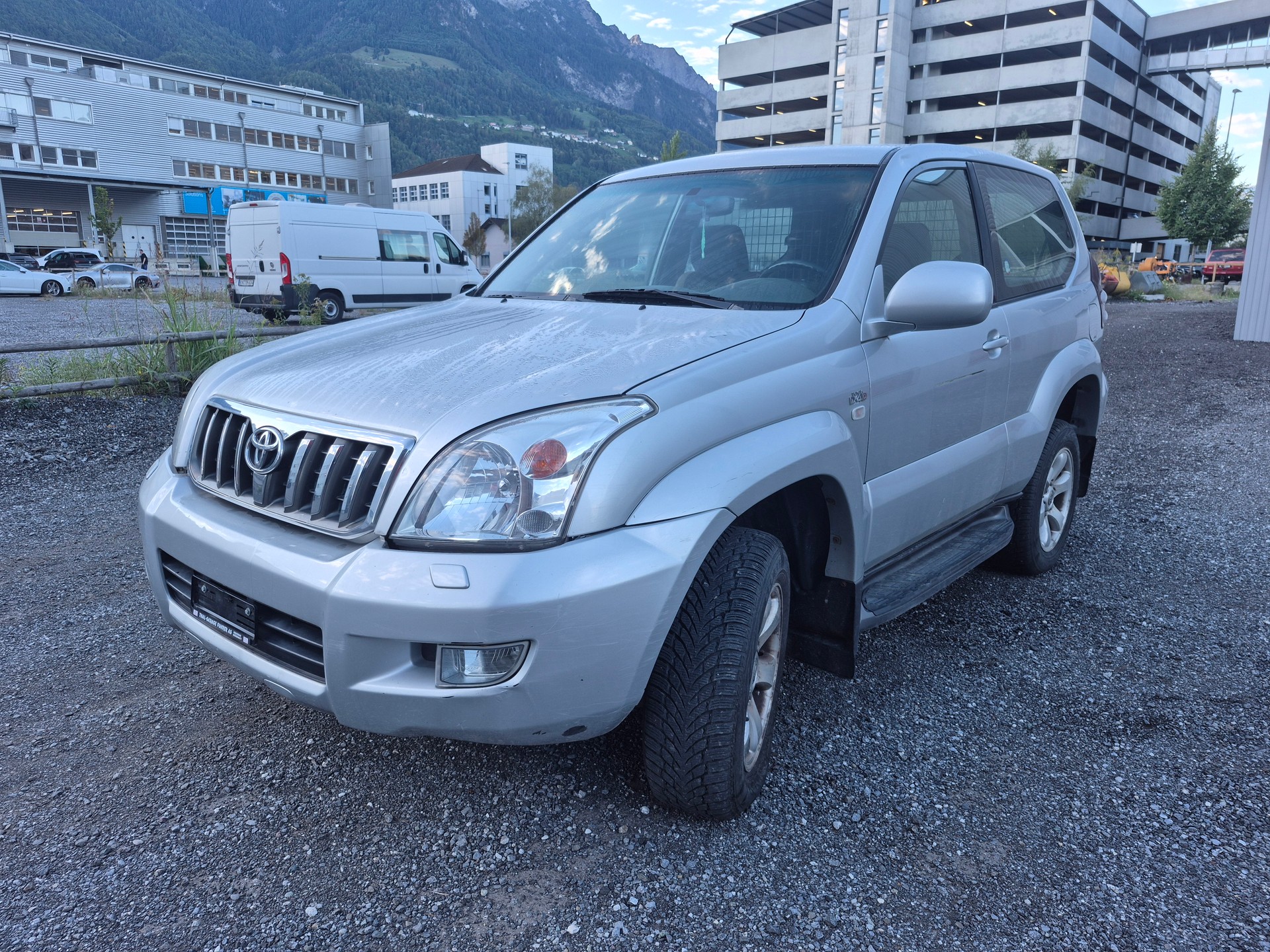 TOYOTA Land Cruiser 3.0 TD Linea Terra-image-1