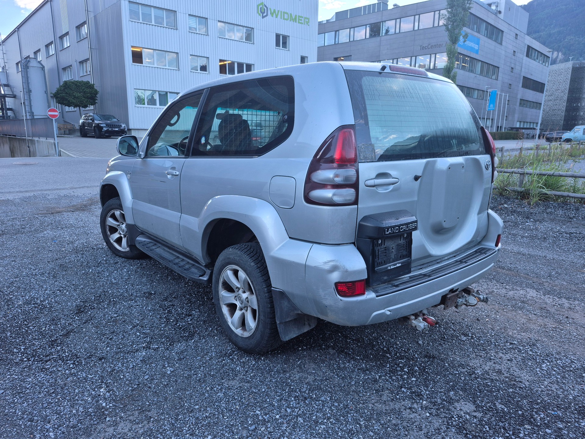 TOYOTA Land Cruiser 3.0 TD Linea Terra-image-3