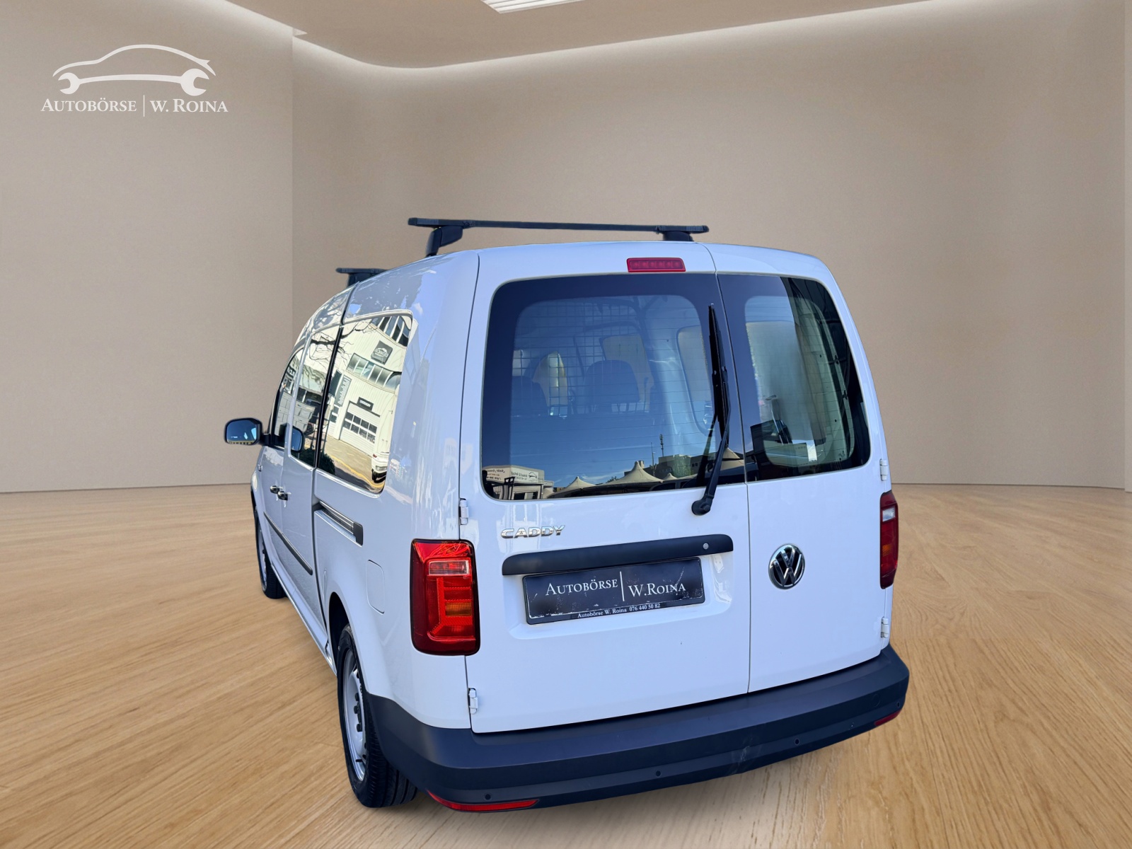 VW Caddy Maxi 1.4TSI BlueMotion Technology-image-4