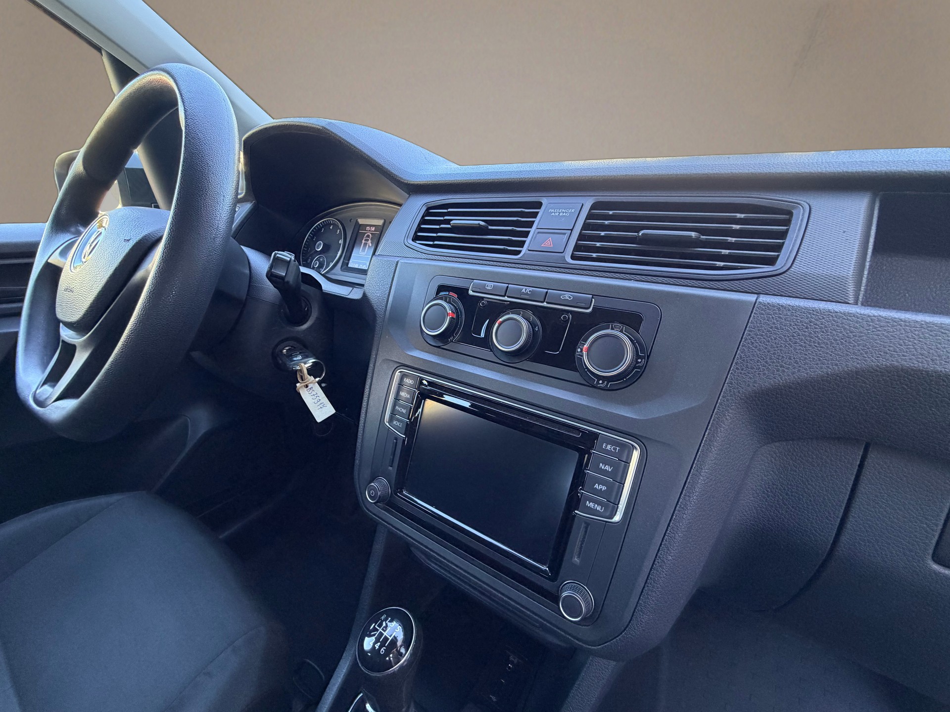 VW Caddy Maxi 1.4TSI BlueMotion Technology-image-9