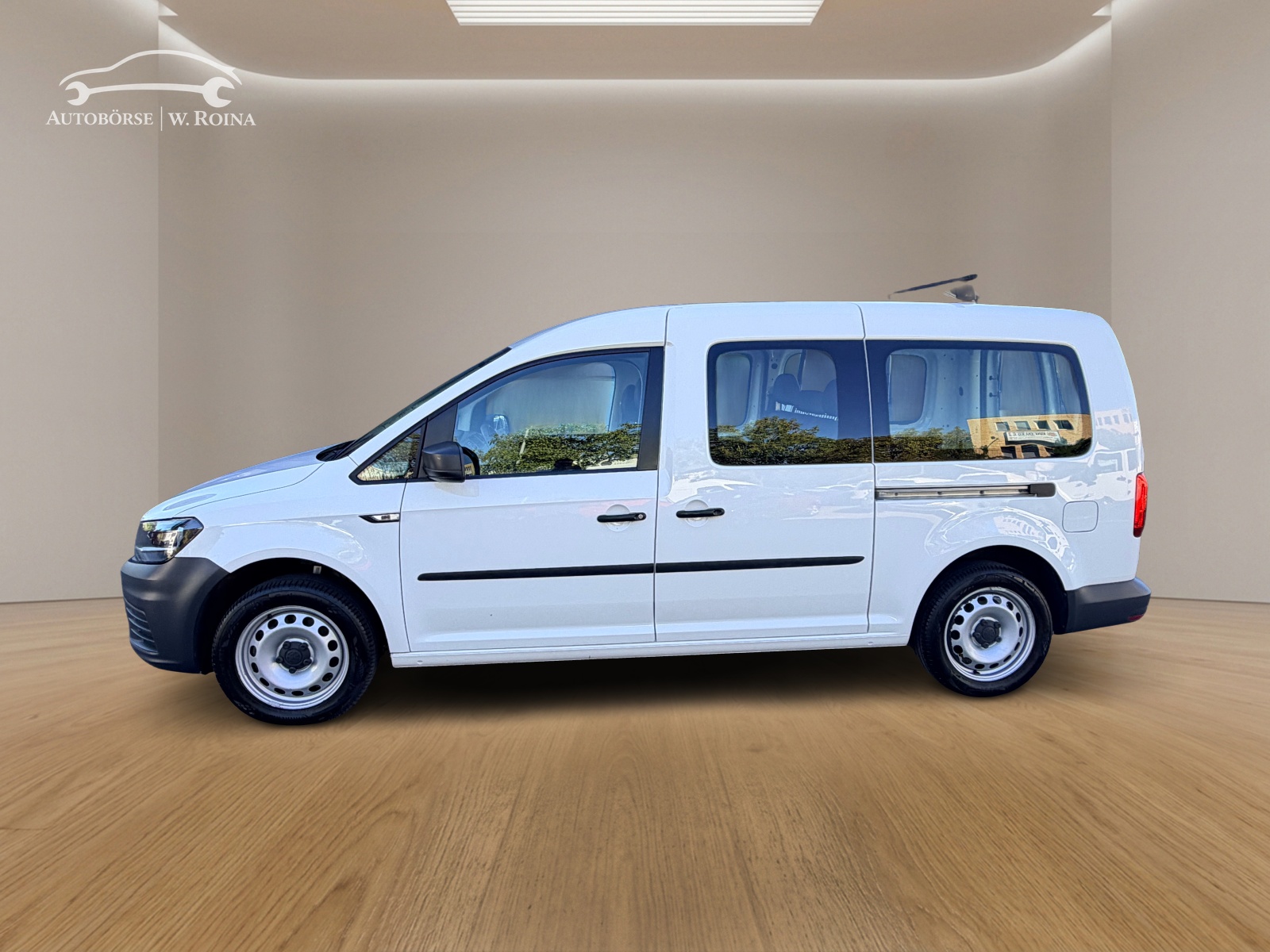 VW Caddy Maxi 1.4TSI BlueMotion Technology-image-5