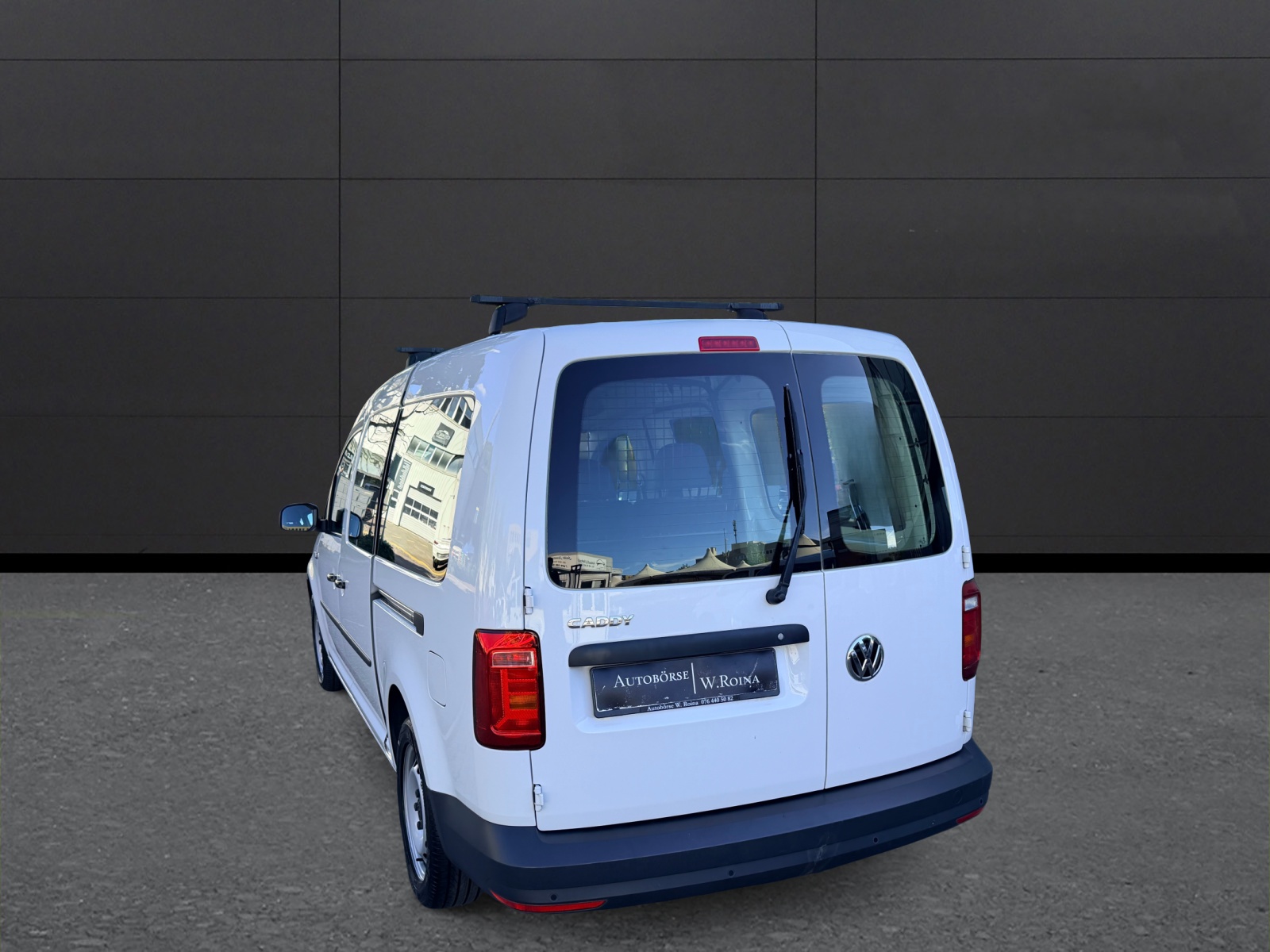 VW Caddy Maxi 1.4TSI BlueMotion Technology-image-4