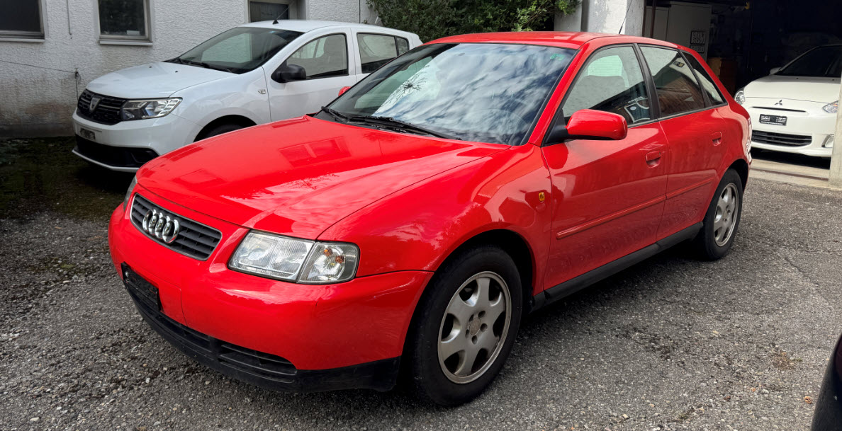 AUDI A3 1.6 Ambition-image-0