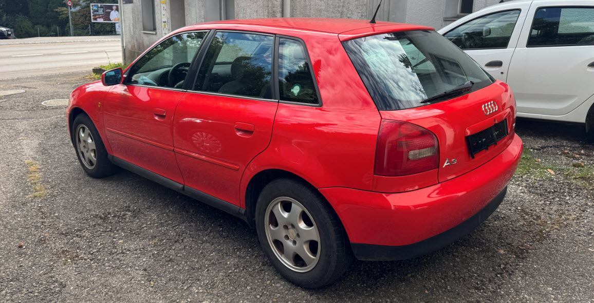 AUDI A3 1.6 Ambition-image-2