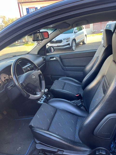 OPEL Astra 2.0i 16V Turbo OPC-image-4