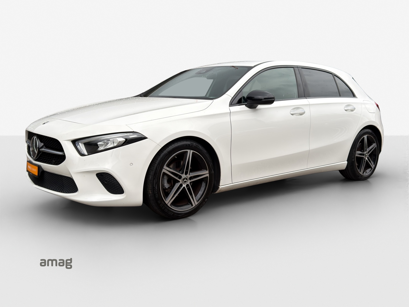 MERCEDES-BENZ A 180 Night Star 7G-DCT-image-0