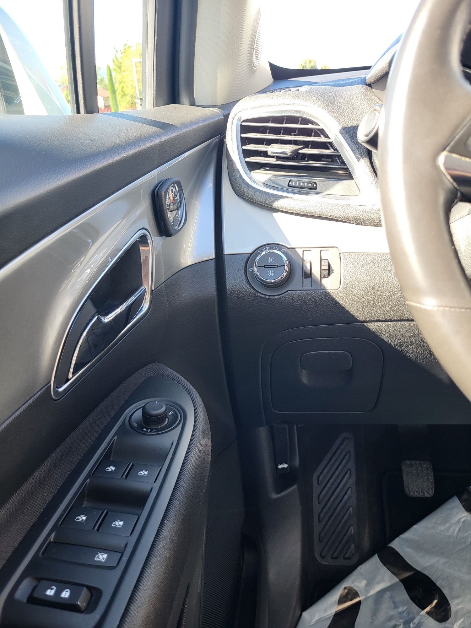 OPEL Mokka 1.4i 16V Turbo Cosmo 4WD-image-9