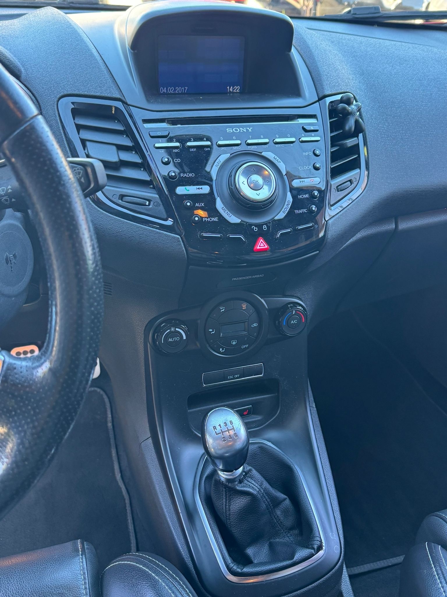 FORD Fiesta 1.6 SCTi ST-2-image-7