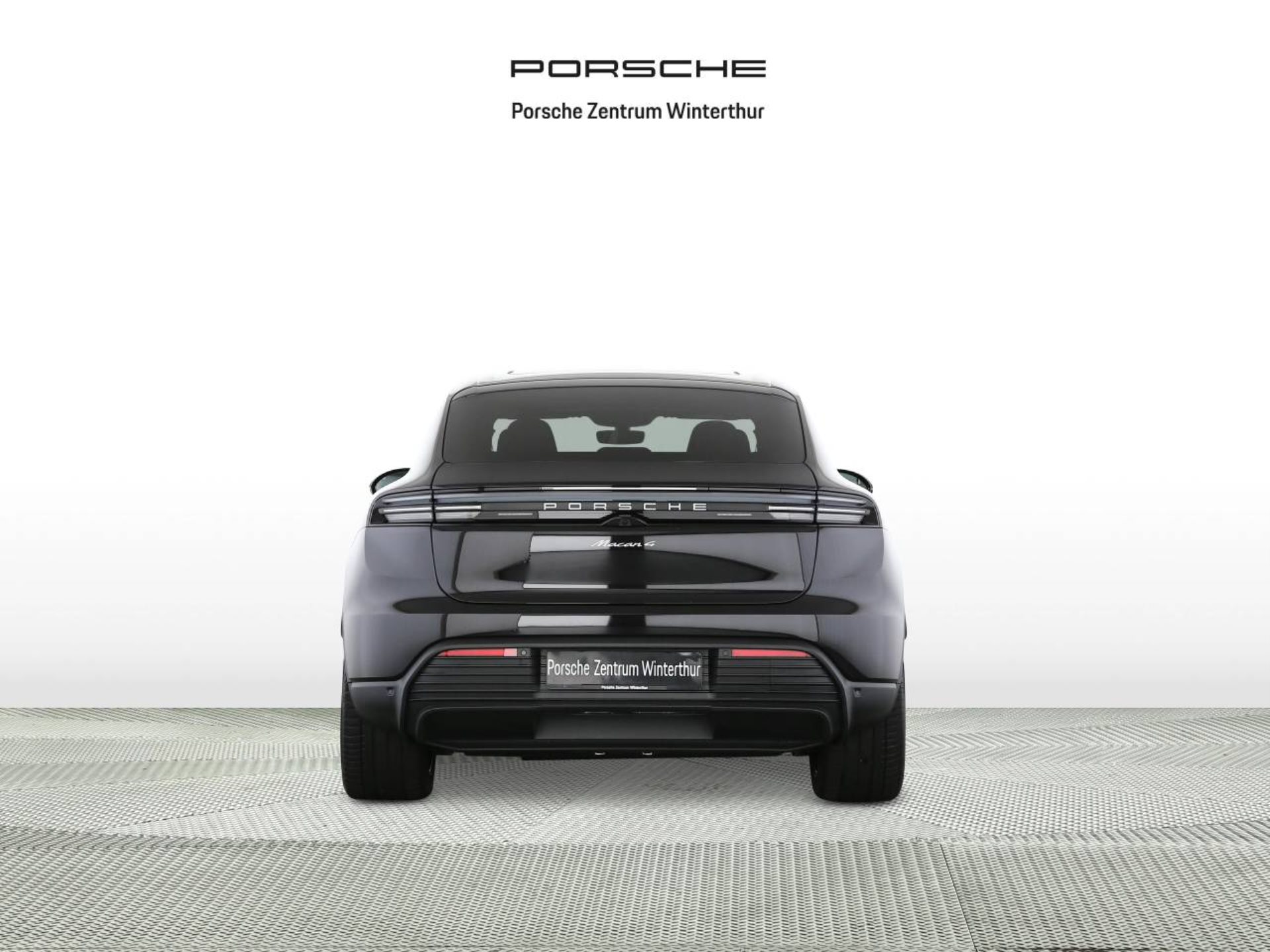 PORSCHE Macan 4-image-6