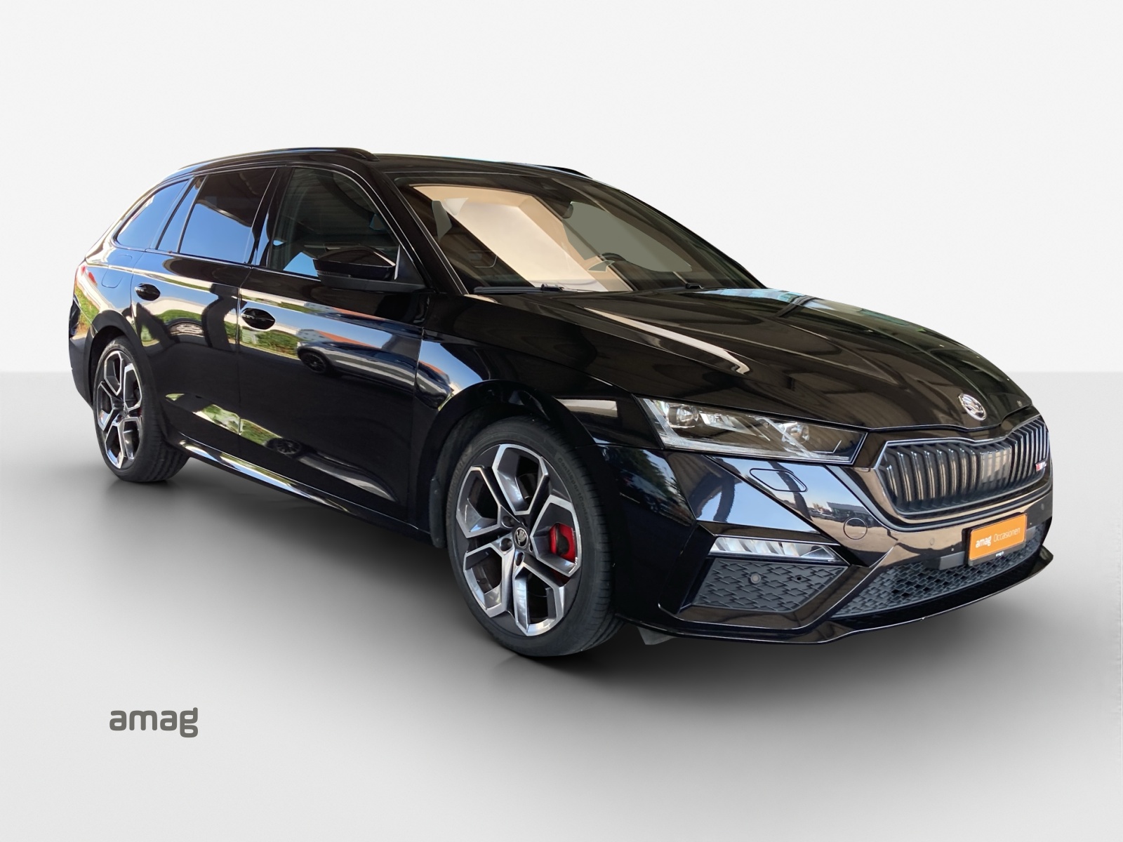 SKODA Octavia Combi 2.0 TSI DSG RS-image-5