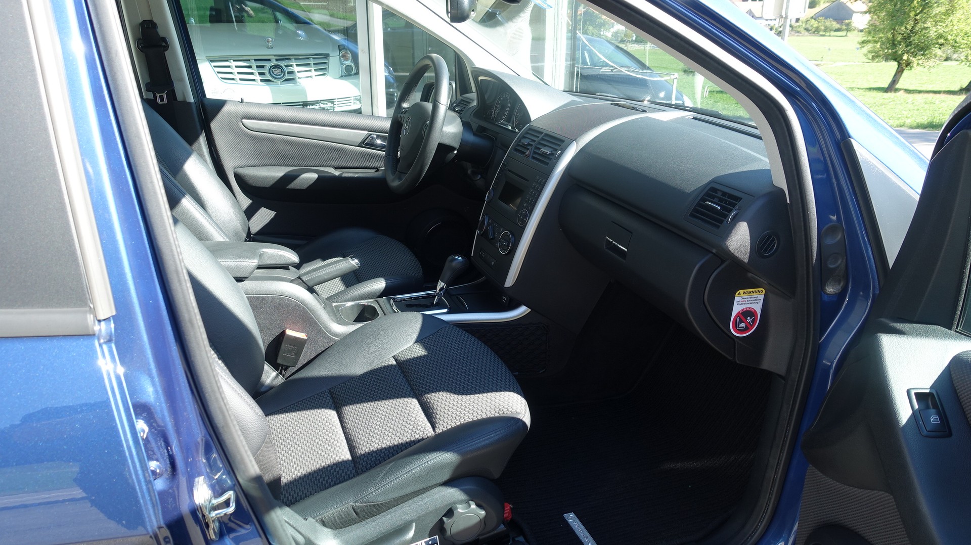 MERCEDES-BENZ A 180 (170) Avantgarde Autotronic-image-11