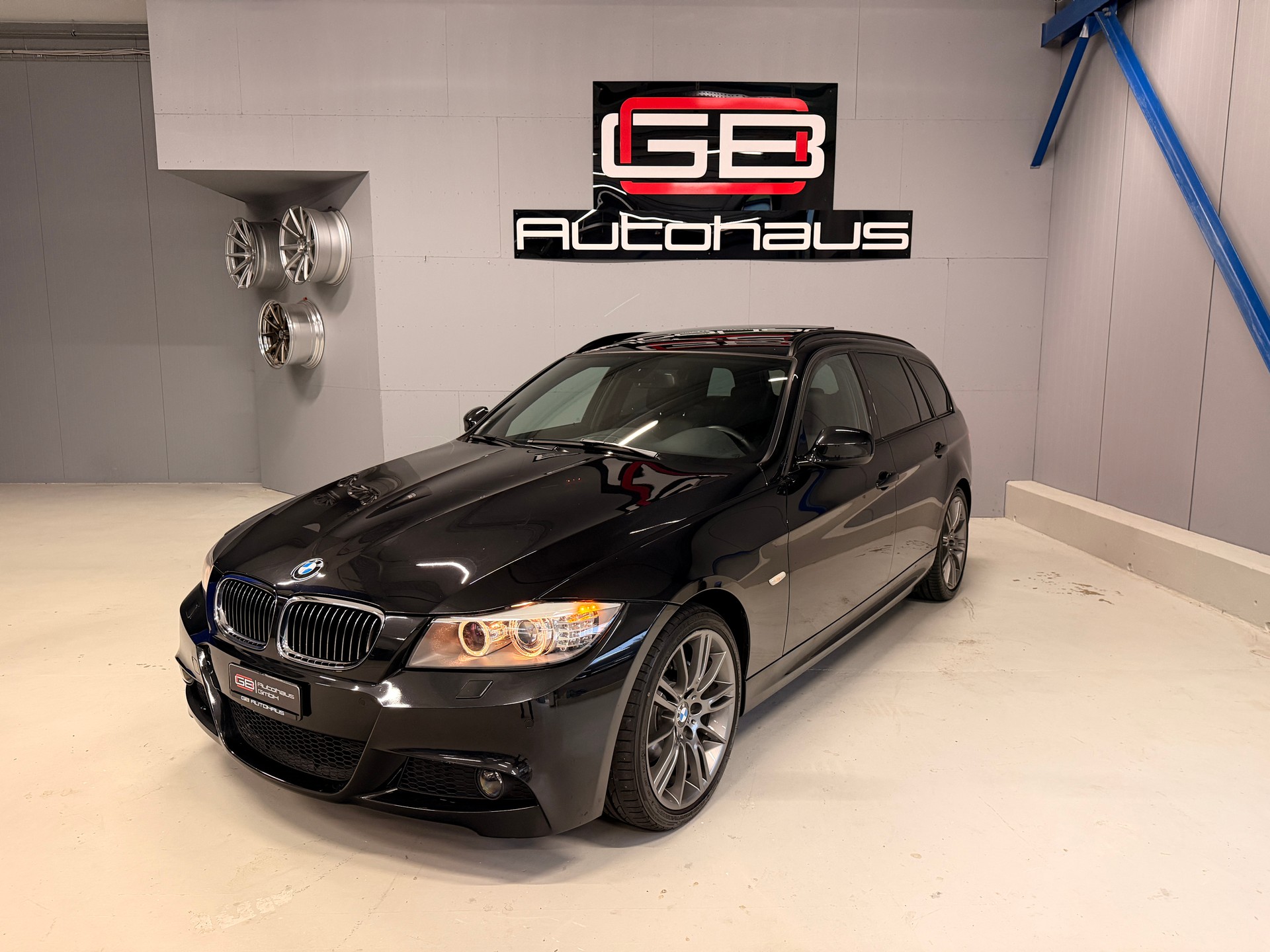 BMW 320d xDrive Touring Dynamic Edition Steptronic