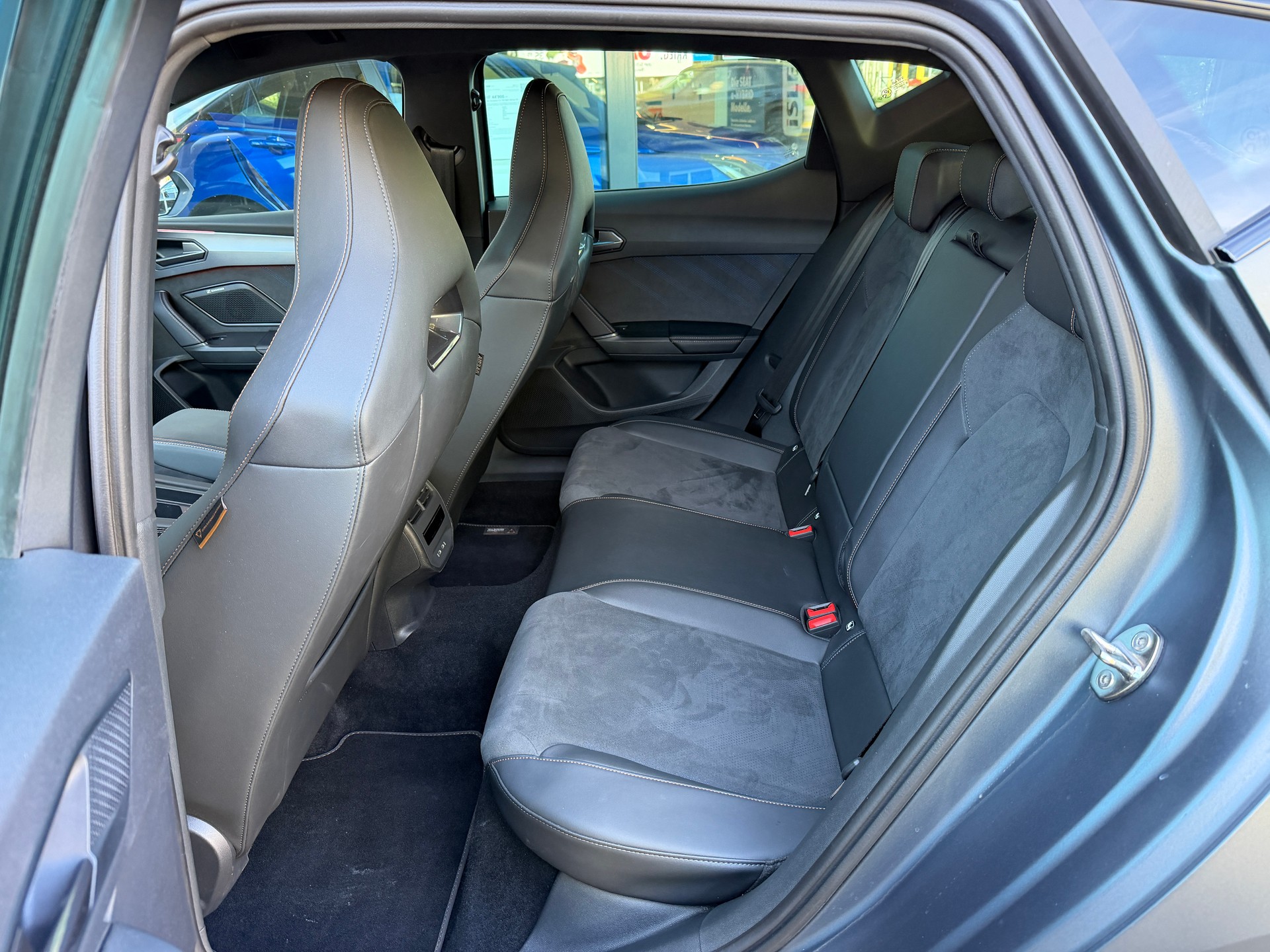 CUPRA LEON 2.0 TSI VZ DSG-image-7