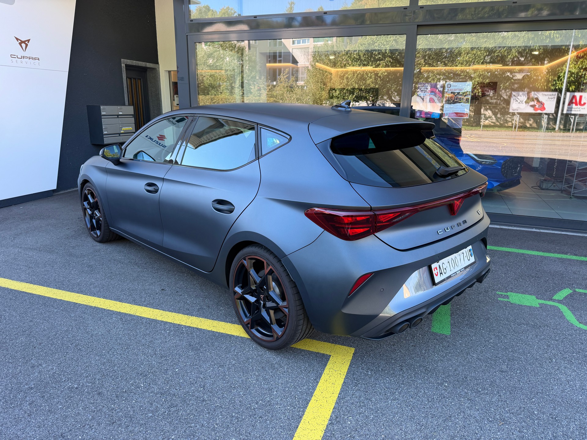 CUPRA LEON 2.0 TSI VZ DSG-image-3