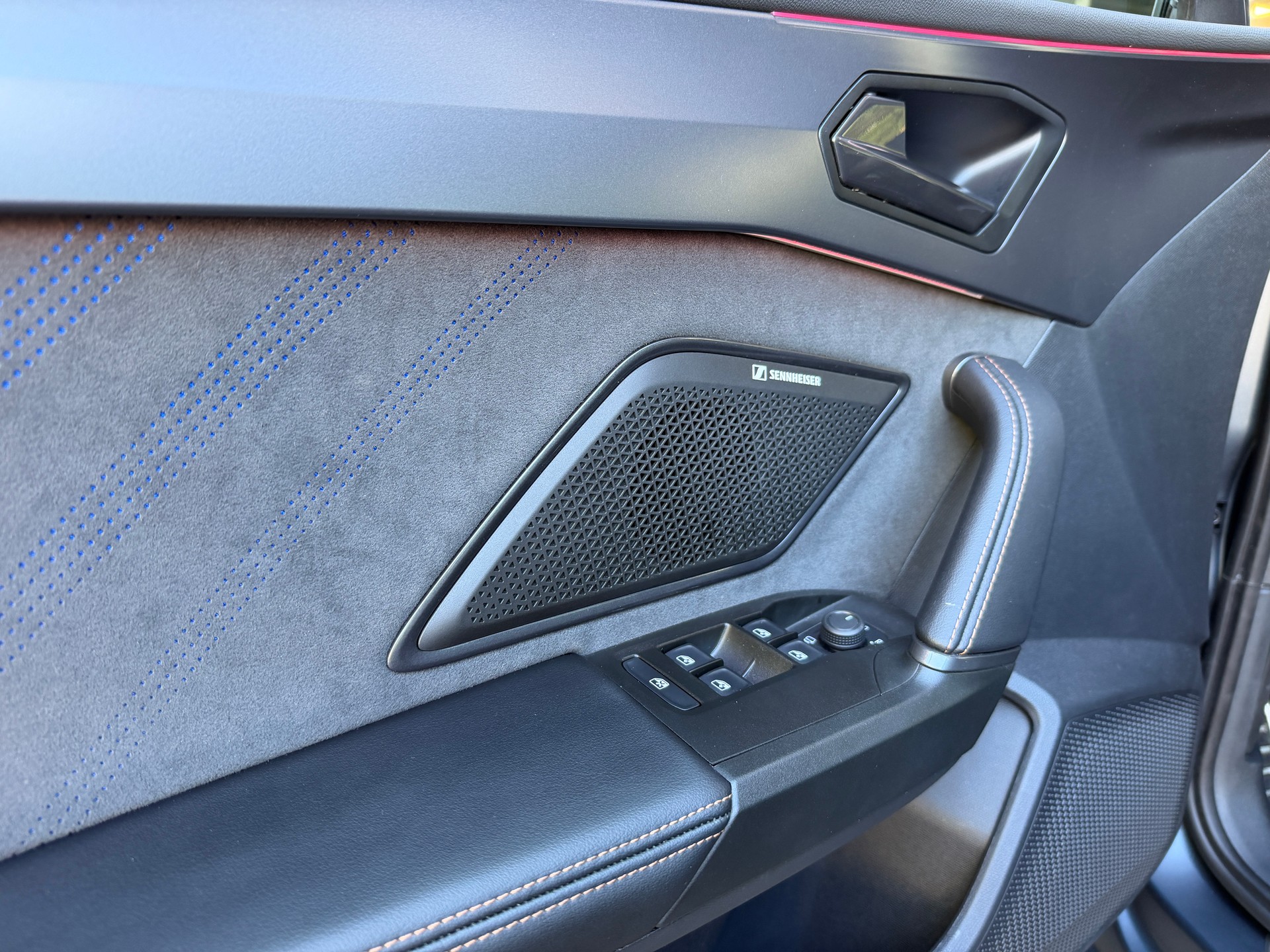 CUPRA LEON 2.0 TSI VZ DSG-image-15