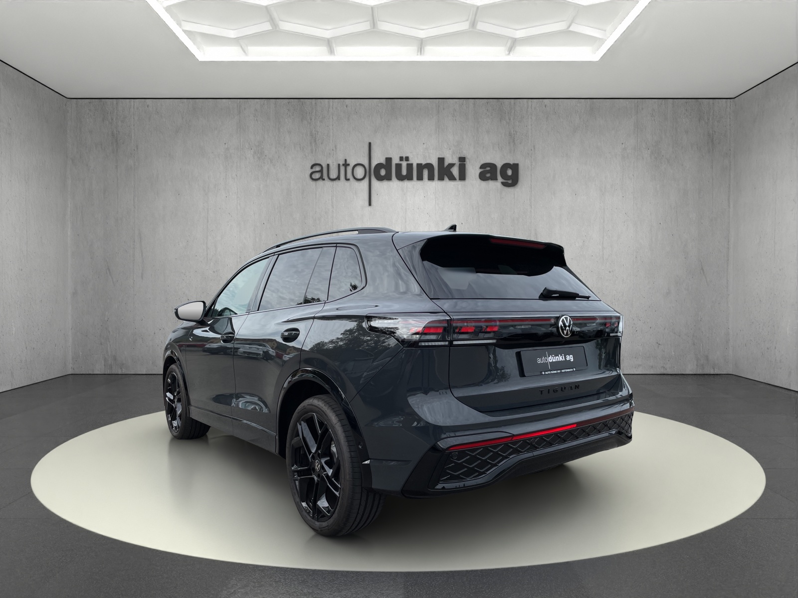 VW Tiguan 1.5 TSI evo2 mHEV R-Line DSG-image-2
