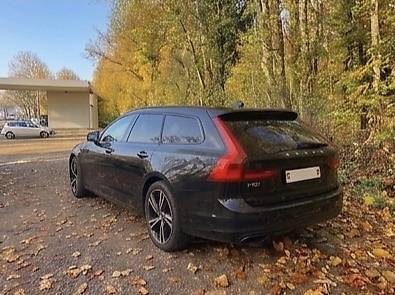 VOLVO V90 T8 eAWD Twin Engine R-Design Geartronic-image-2