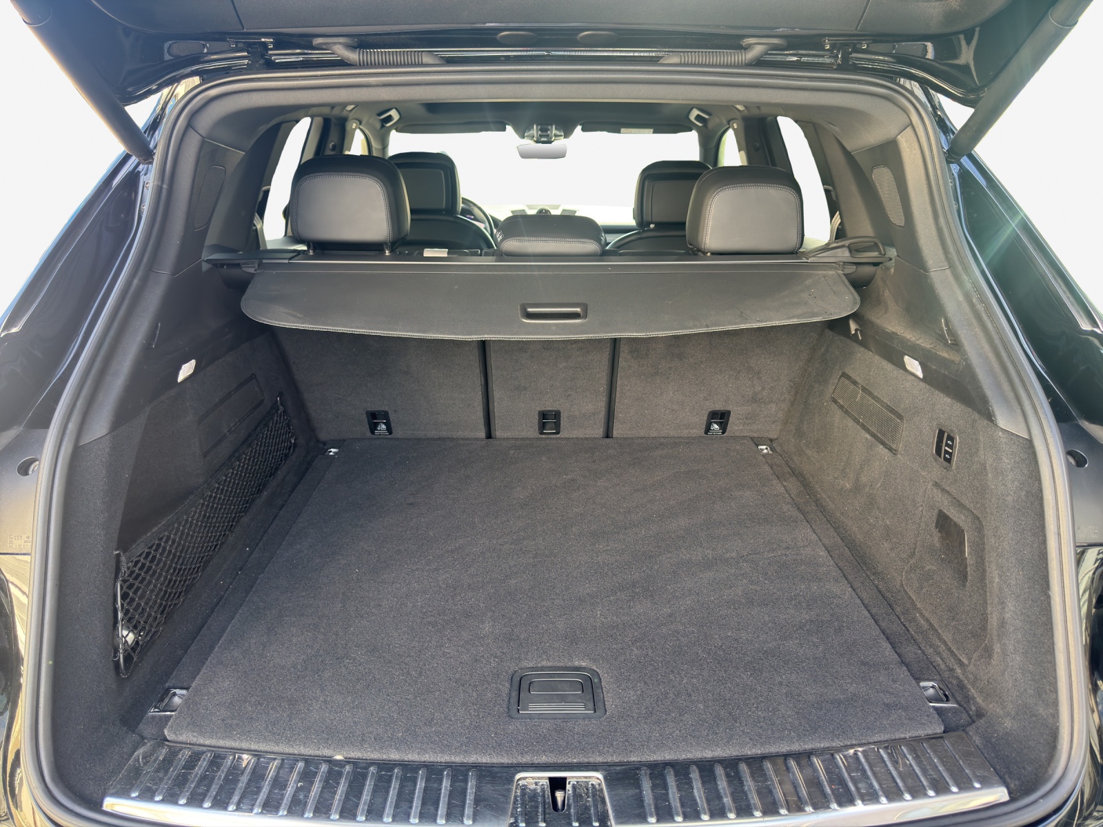 PORSCHE Cayenne E-Hybrid Platinum Edition-image-12