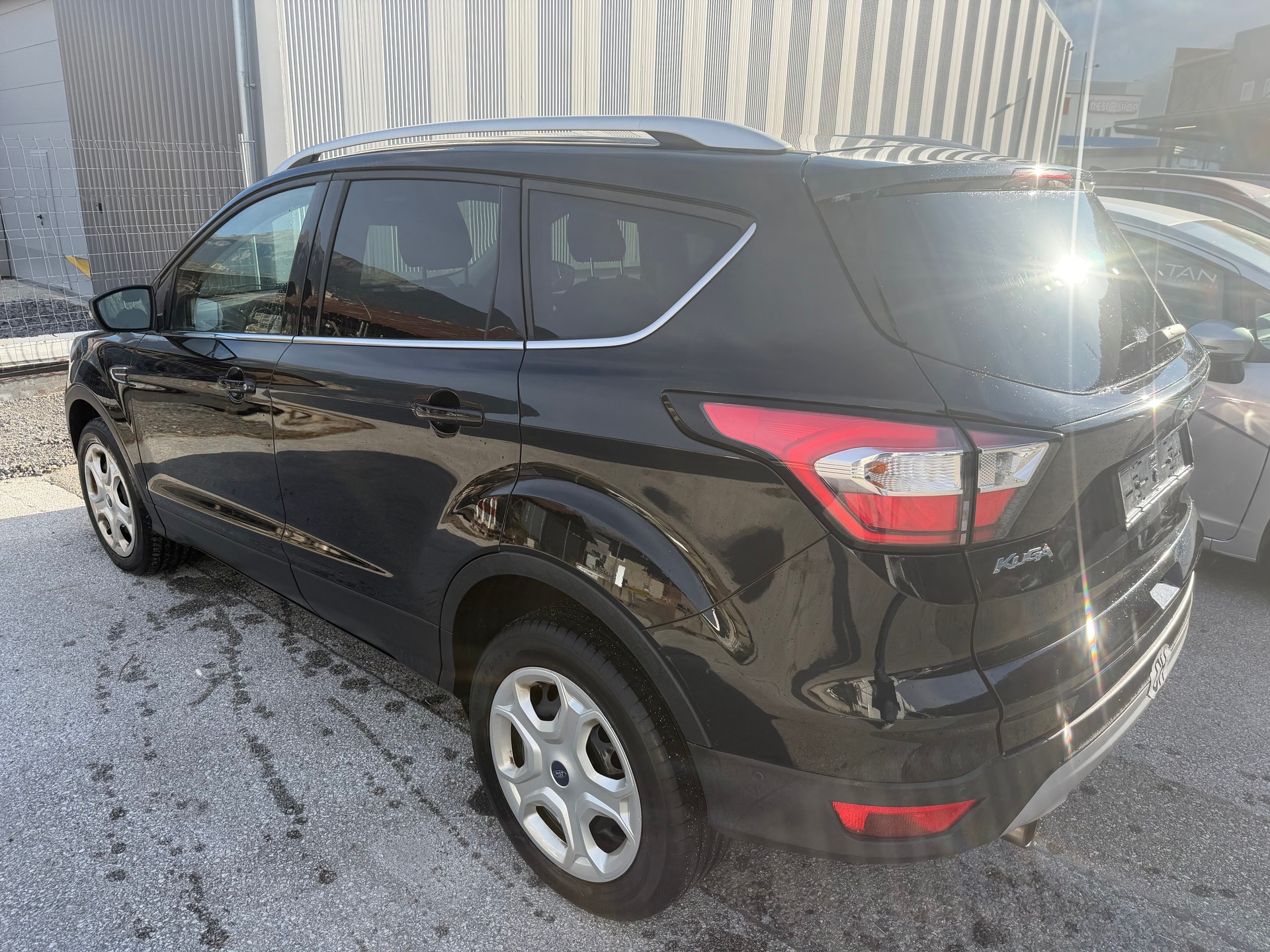 FORD Kuga 1.5 SCTi ST Line High 2WD-image-5