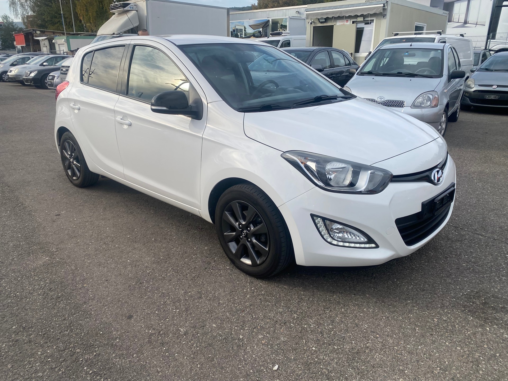 HYUNDAI i20 1.2 Pica-image-1