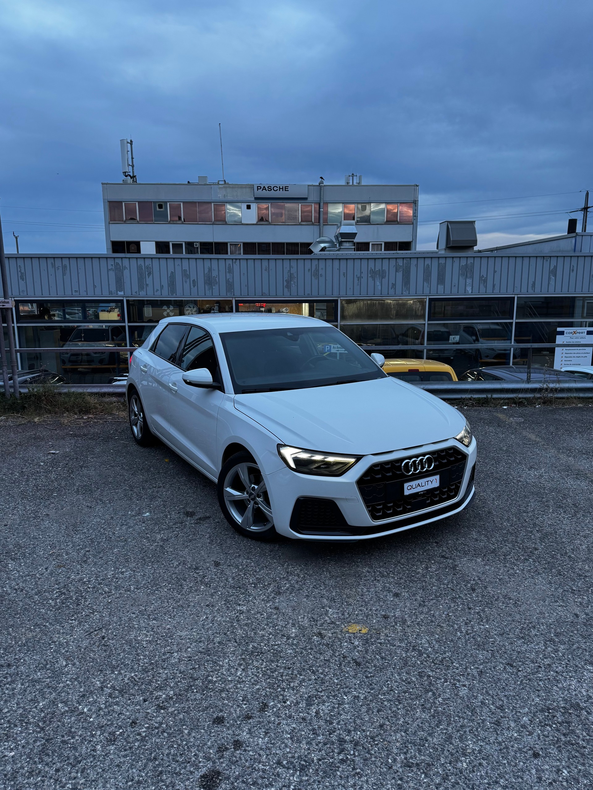 AUDI Sportback-image-2