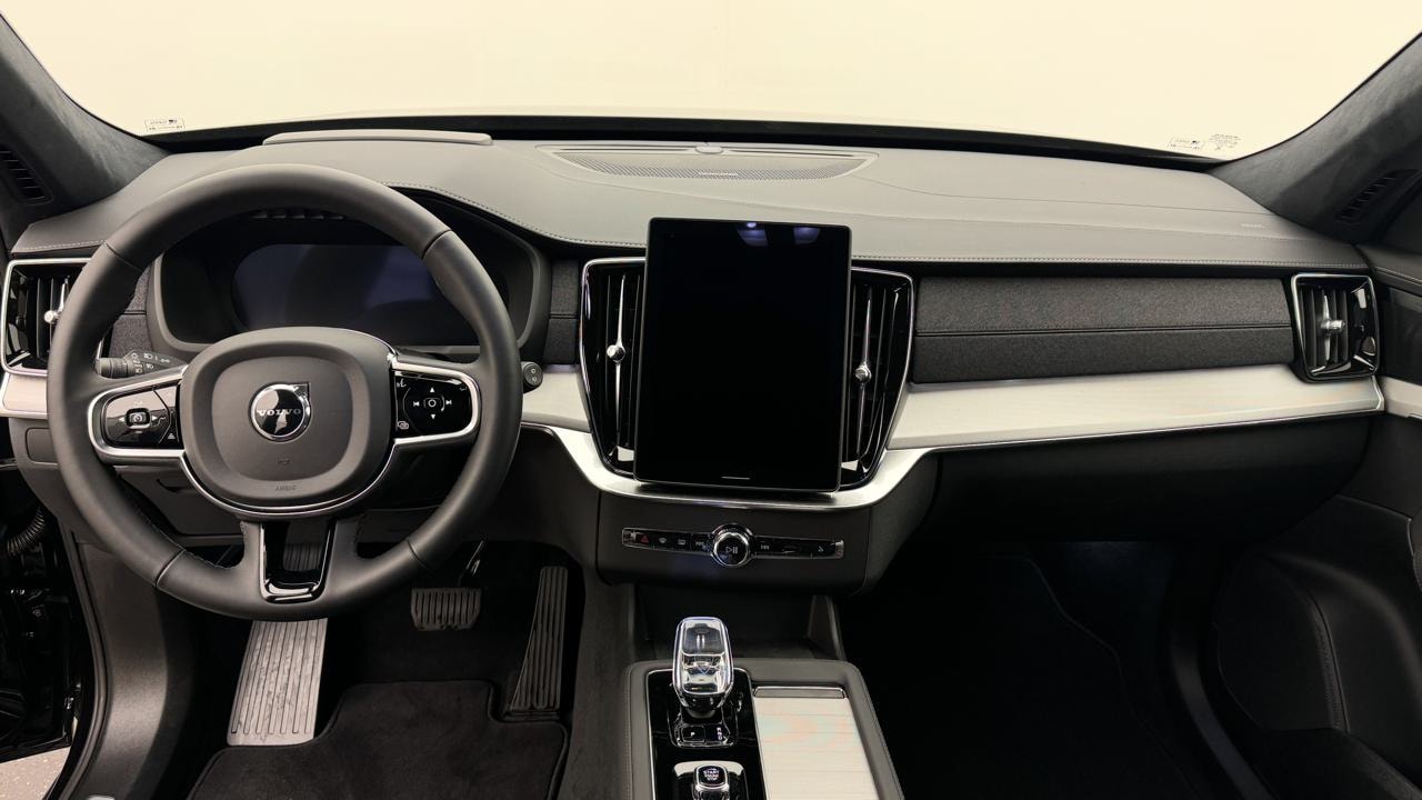 VOLVO XC90 T8 AWD PluginHybrid Black Edition Geartronic-image-5
