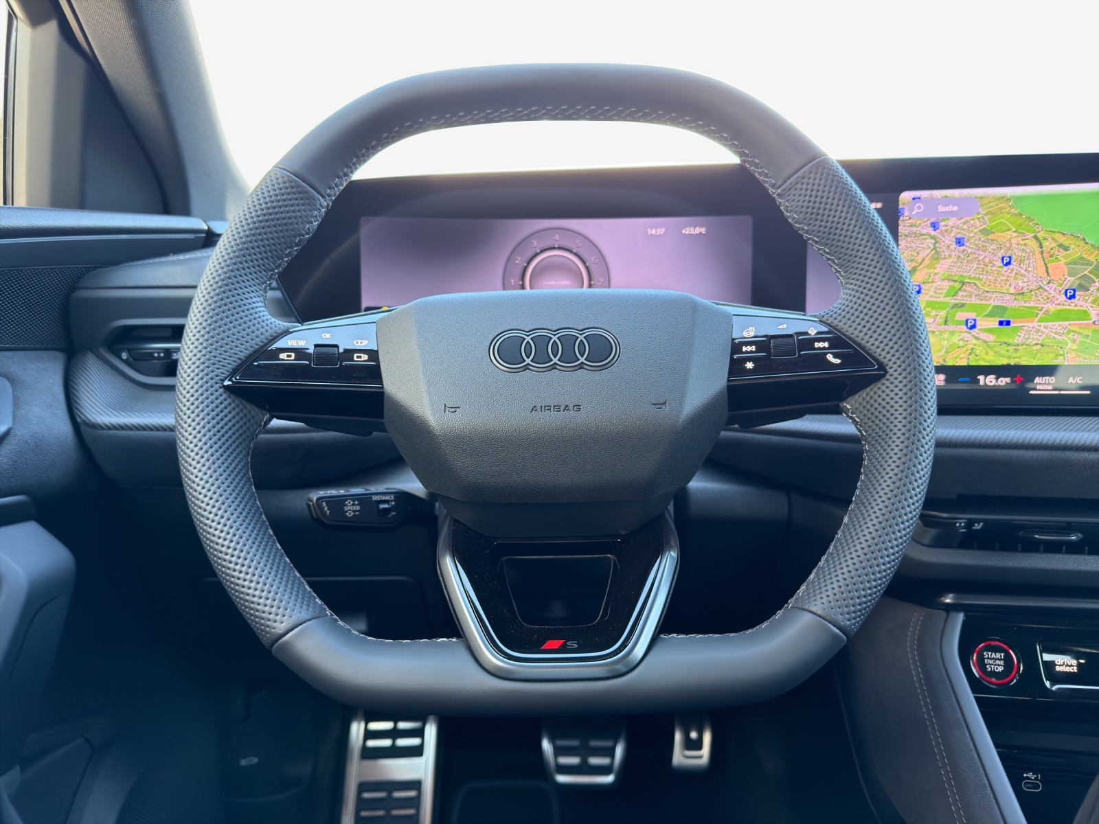 AUDI SQ5 TFSI quattro S-tronic-image-9