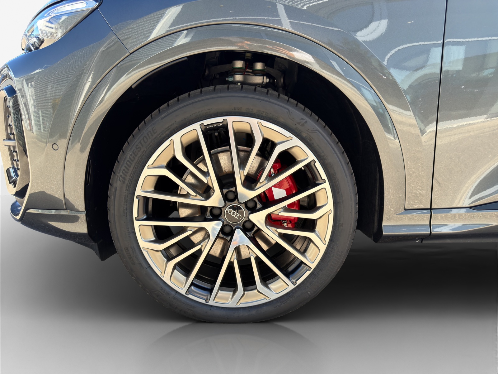 AUDI SQ5 TFSI quattro S-tronic-image-13
