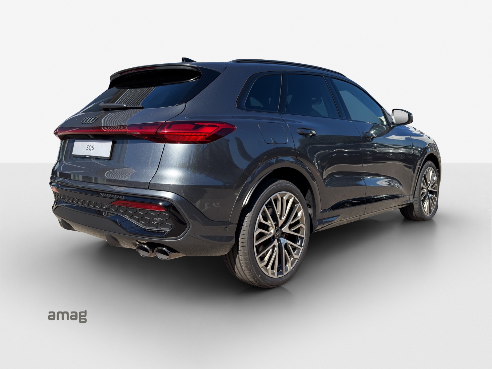 AUDI SQ5 TFSI quattro S-tronic-image-4