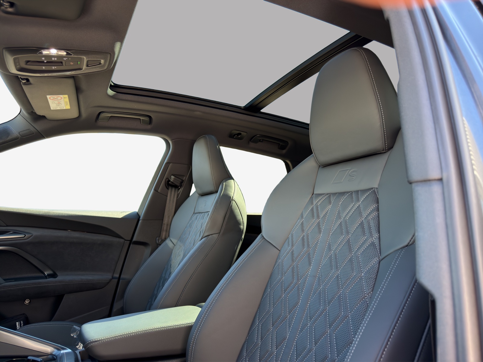 AUDI SQ5 TFSI quattro S-tronic-image-15