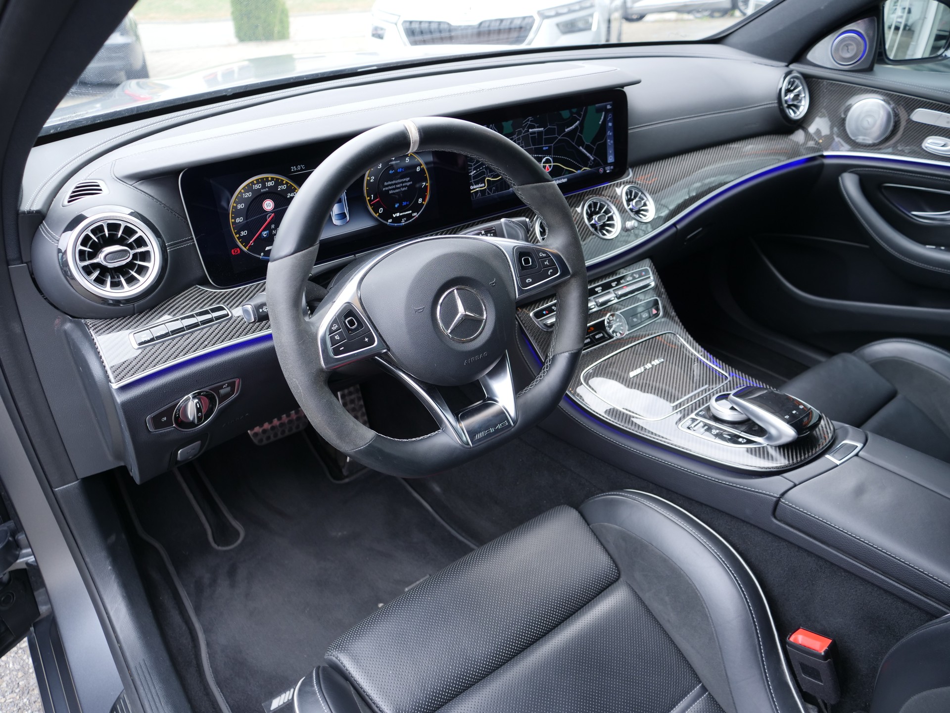 MERCEDES-BENZ E 63 AMG S Speedshift 4Matic *GRAU MATT*-image-7