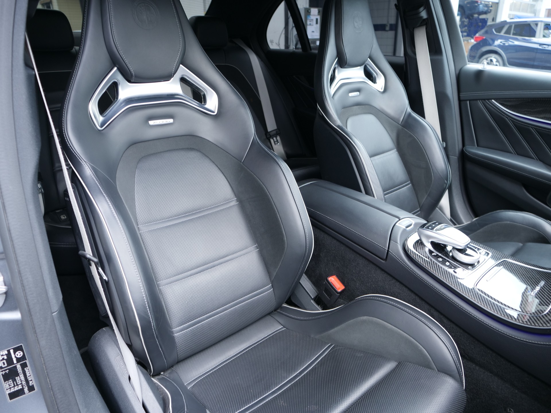MERCEDES-BENZ E 63 AMG S Speedshift 4Matic *GRAU MATT*-image-10