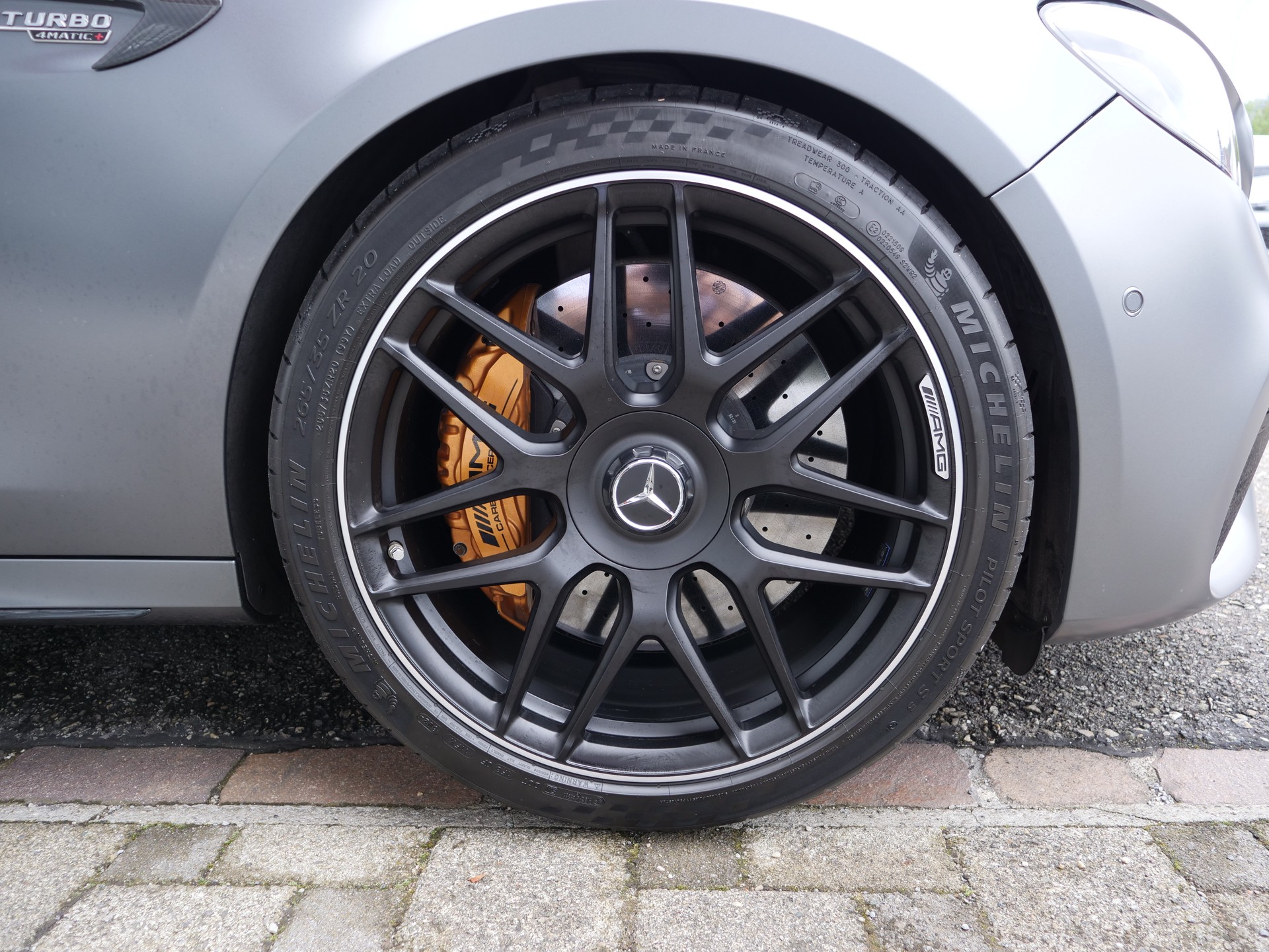 MERCEDES-BENZ E 63 AMG S Speedshift 4Matic *GRAU MATT*-image-19
