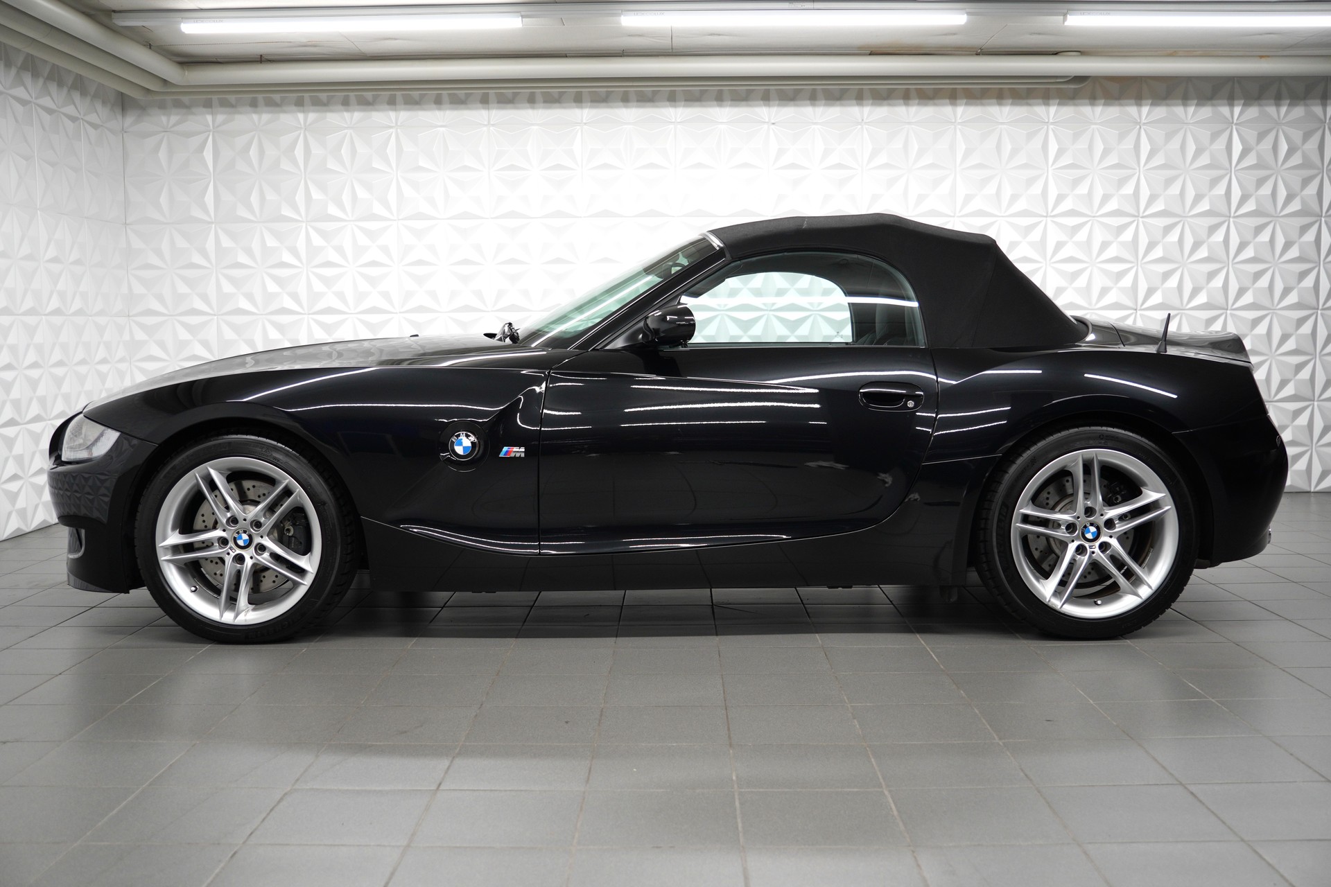 BMW Z4 M Roadster-image-1