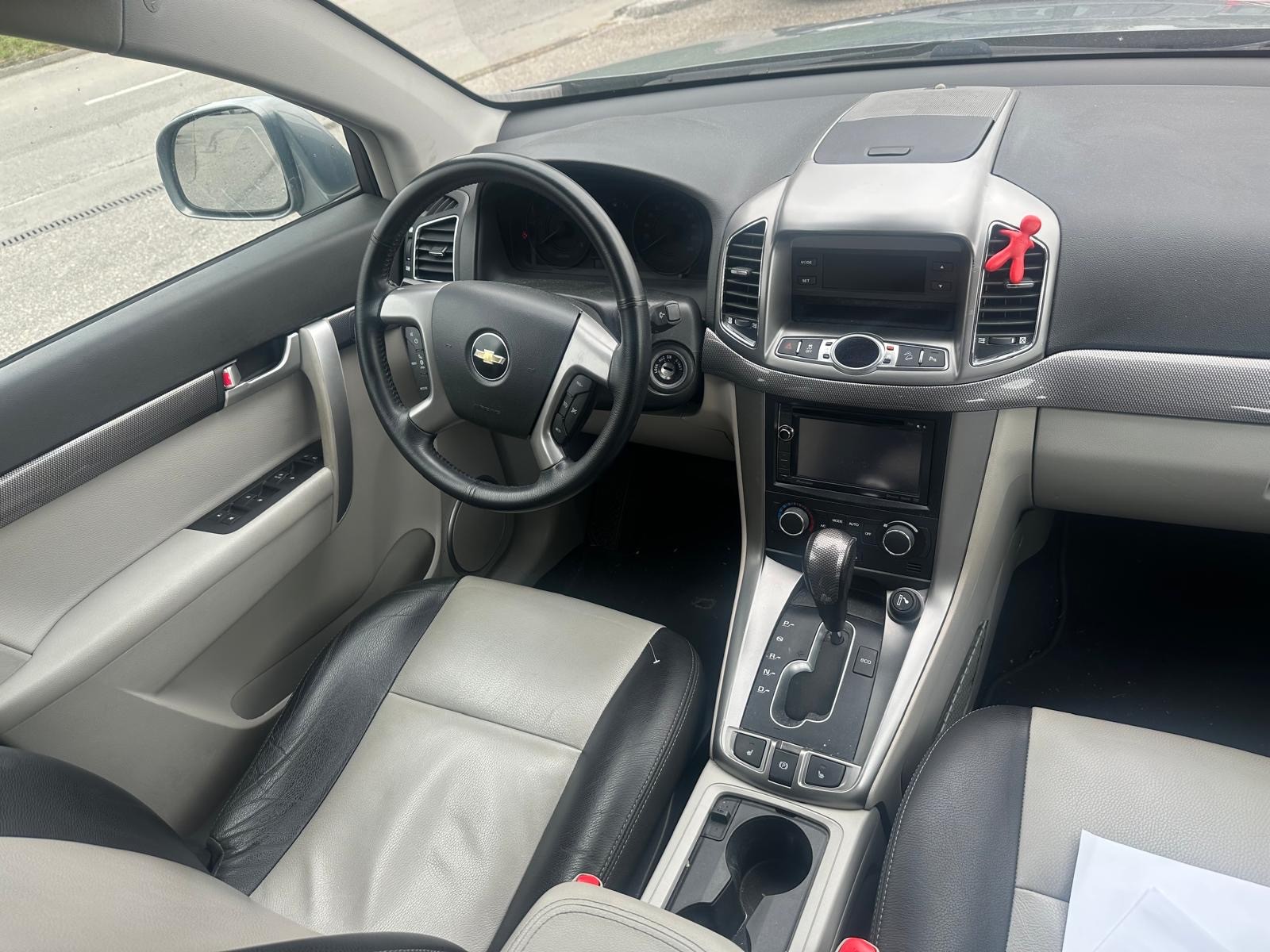 CHEVROLET Captiva 2.2 VCDi LTZ 4WD Automatic-image-8